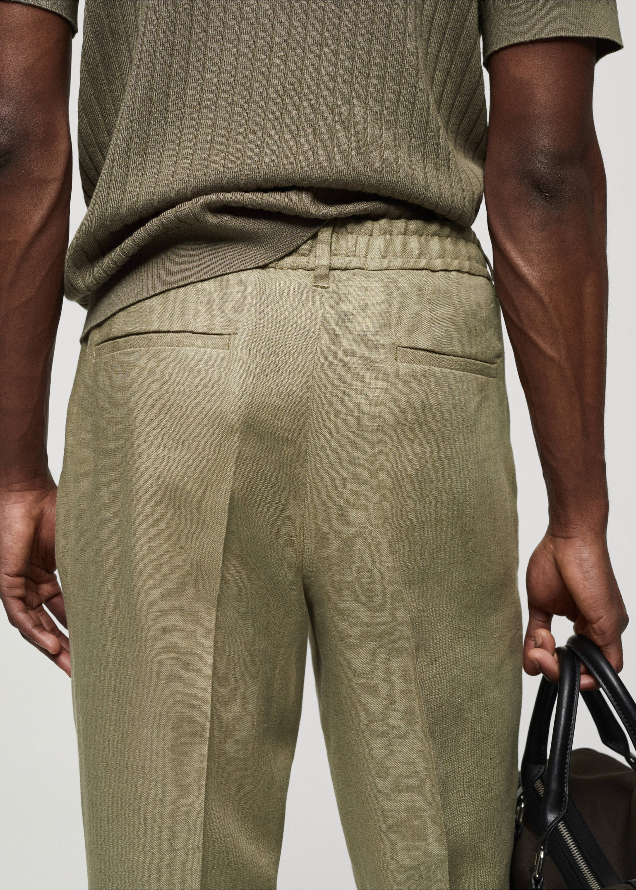 100% linen regular-fit trousers - Details of the article 4, Khaki. Ref: 67006060-00.