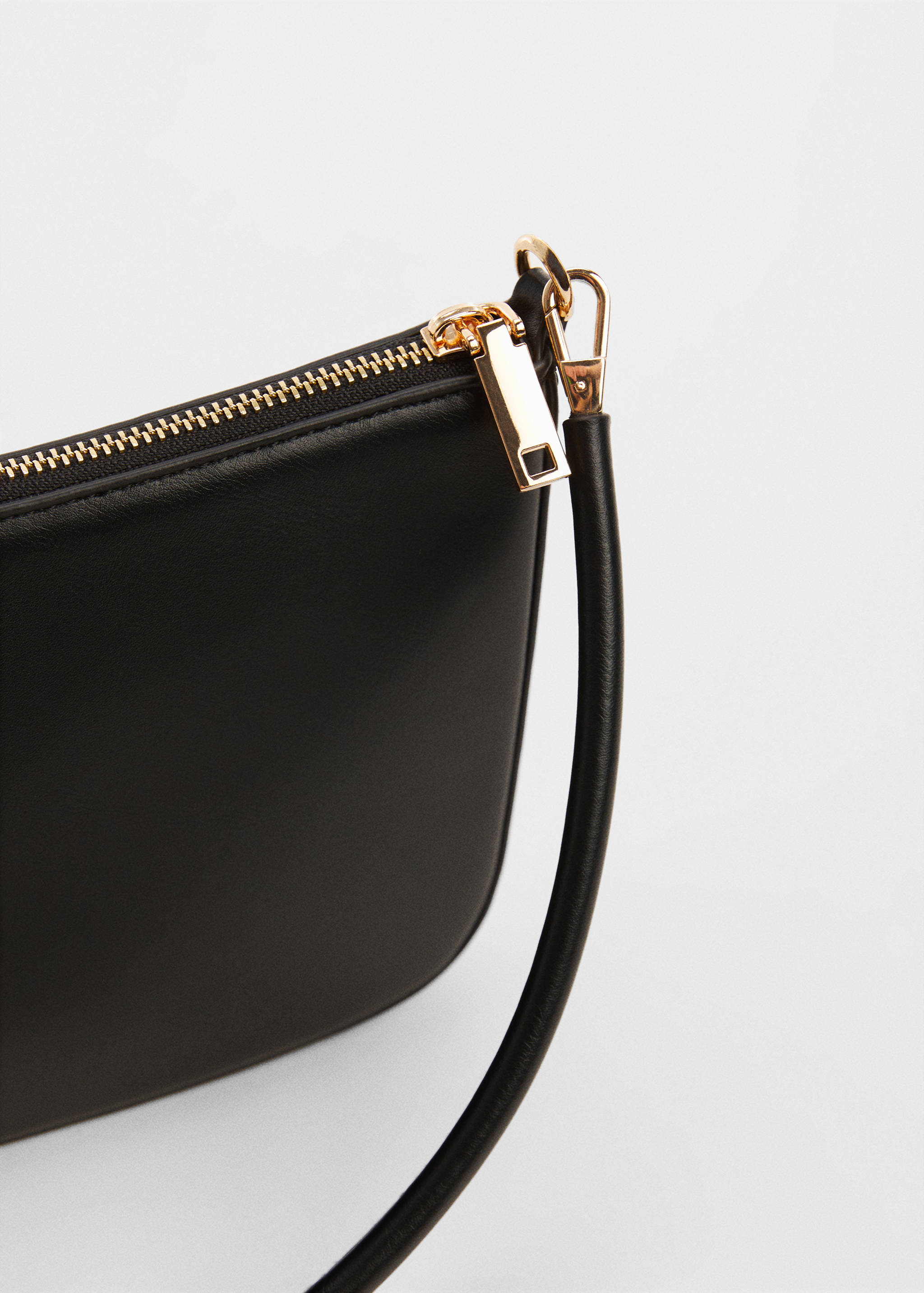 Shoulder bag with detachable handle - Details of the article 1