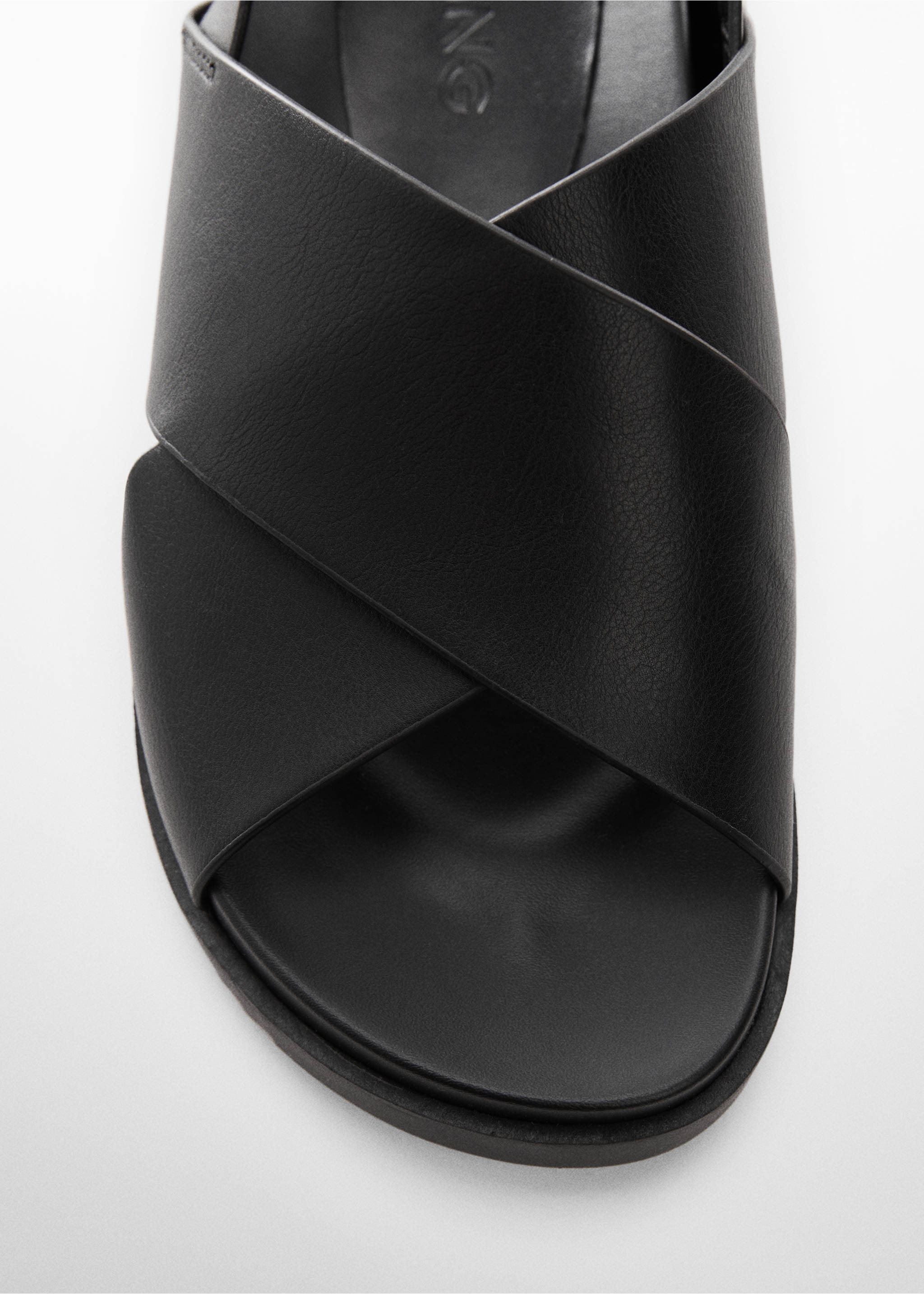 Sandaler med reimer og spenne - Artikkeldetalj 2, Svart. Ref: 67006336-00.