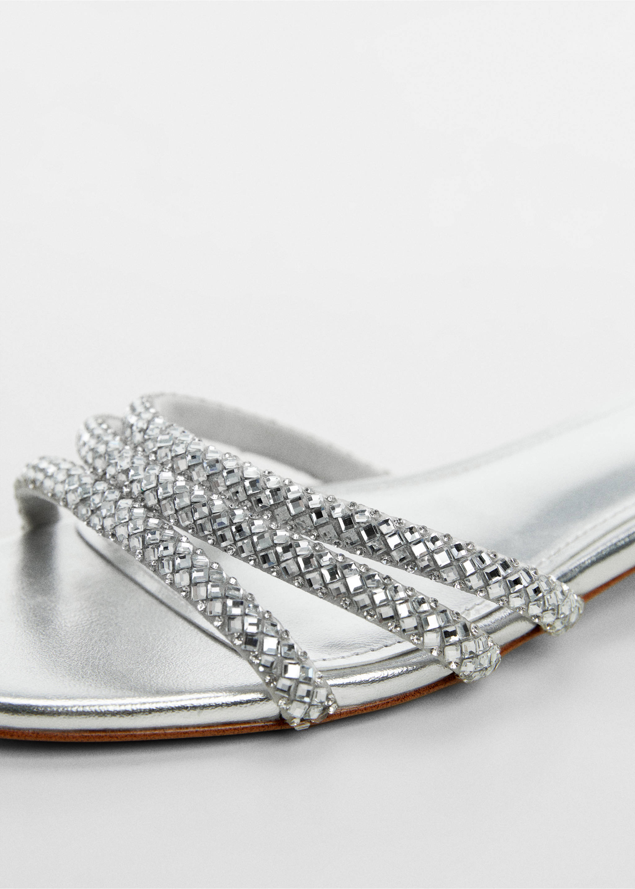 Sandals with glitter straps - Details of the article 2, Silver. Ref: 67006345-00.
