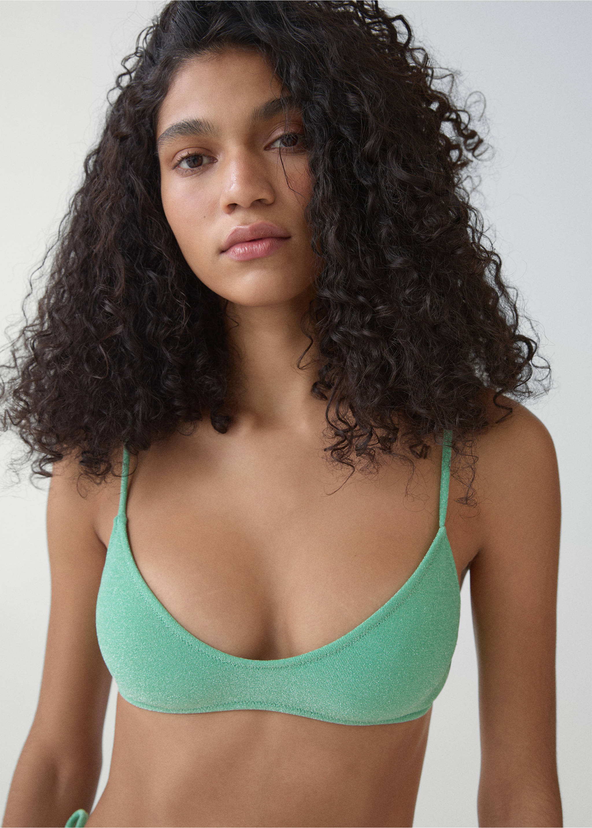 Bikini top with shiny finish - Details of the article 1, Turquoise. Ref: 67006737-00.