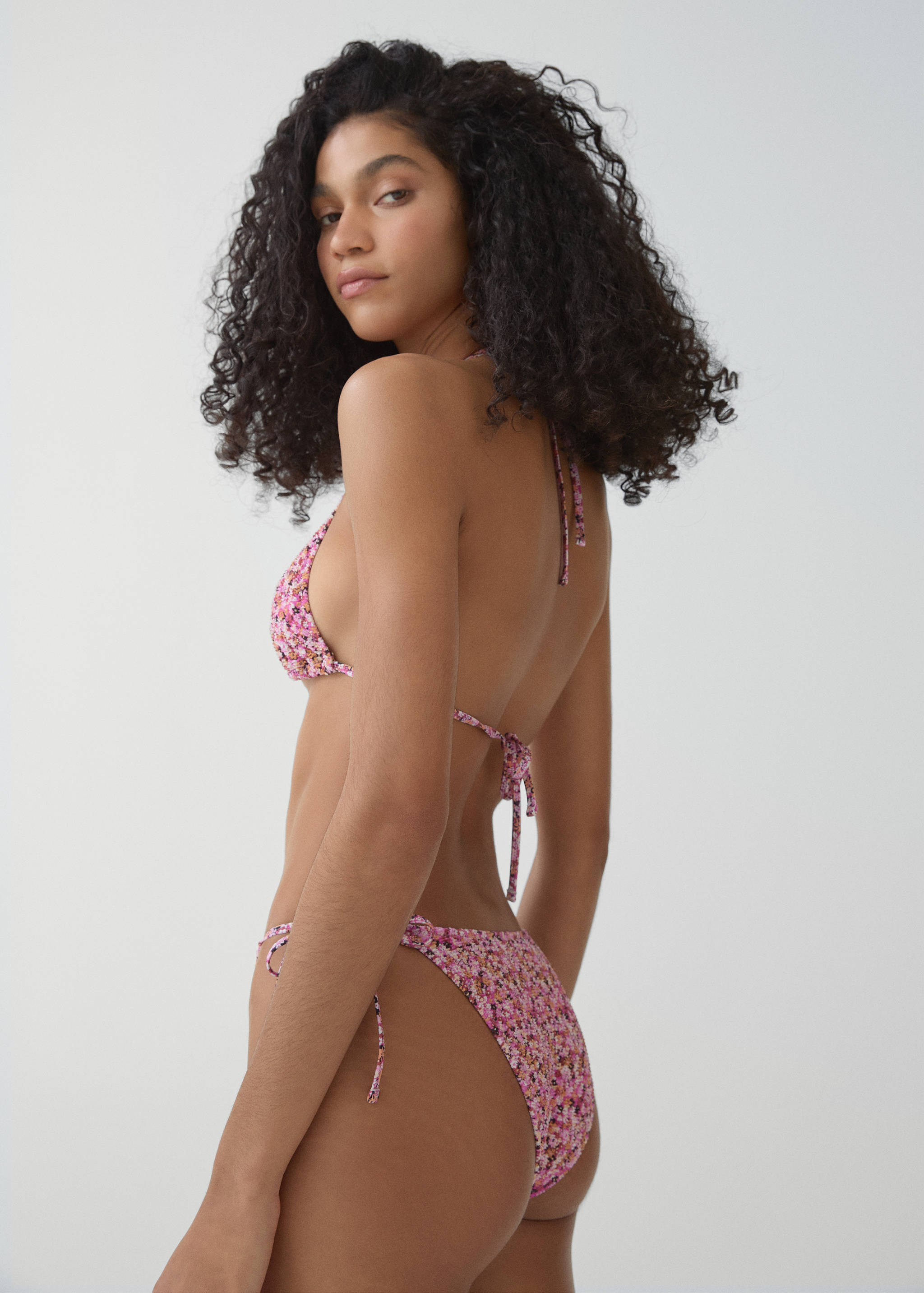 Classic floral bikini bottoms - Reverse of the article