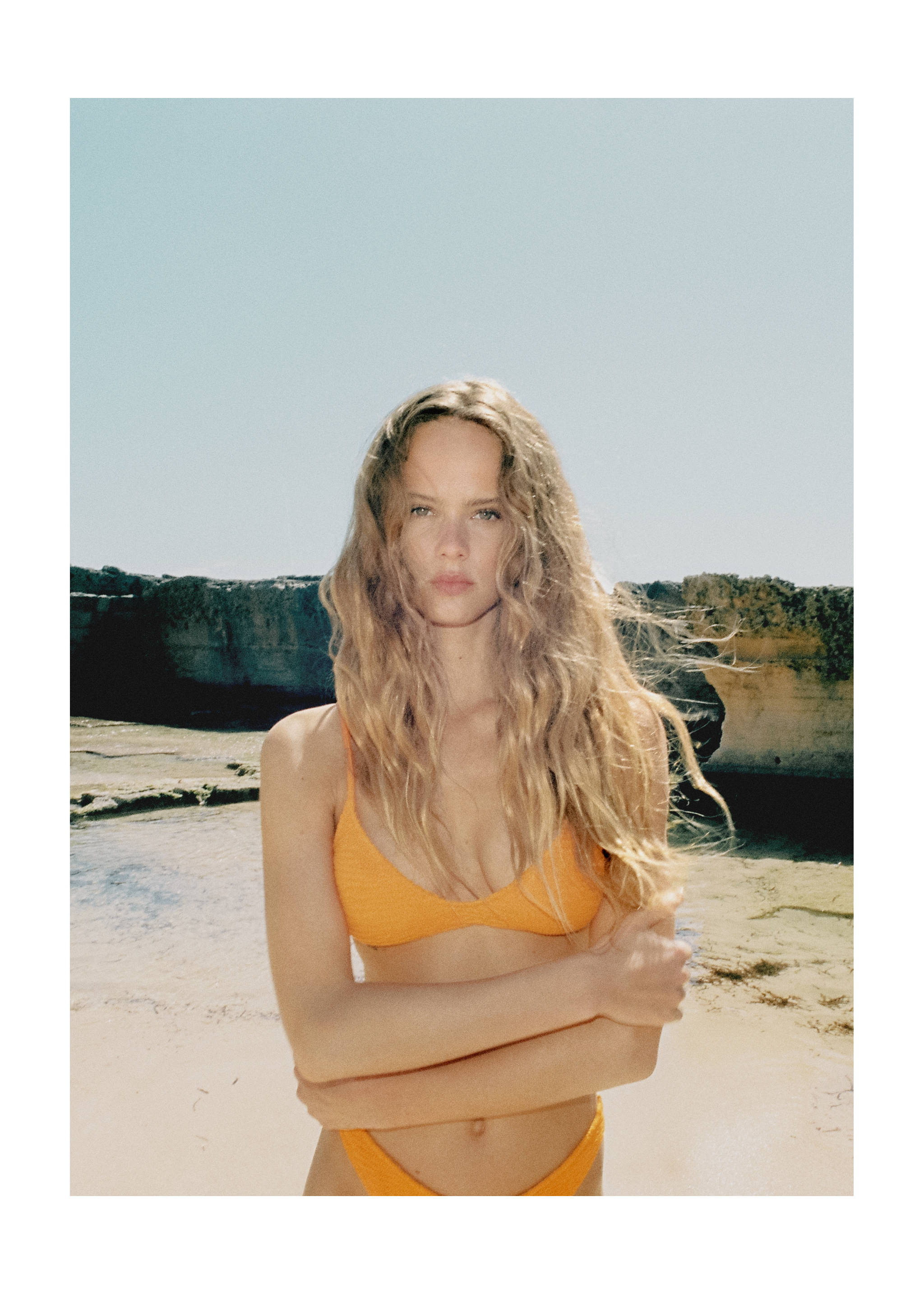 Haut bikini texturé - Détail de l'article 7, Orange. Ref: 67006749-00.