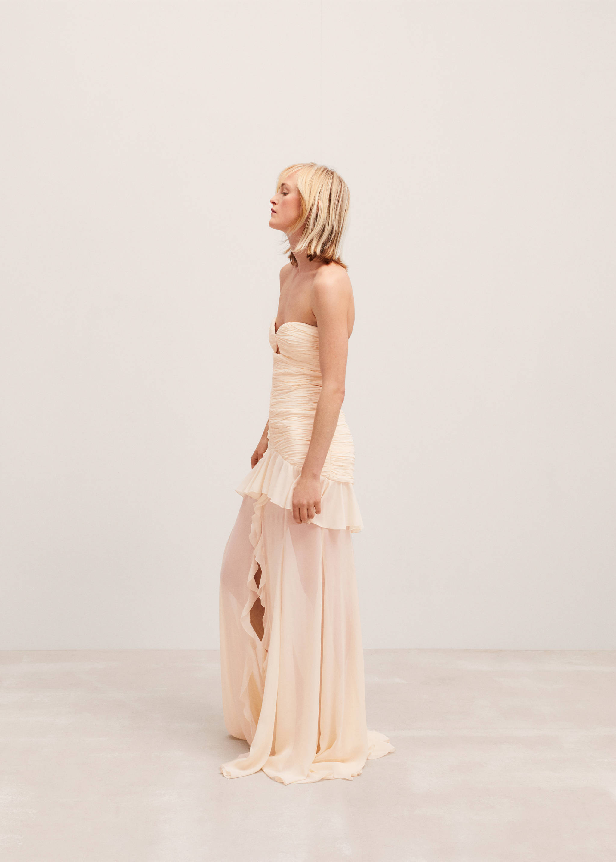 Draped dress with sweetheart neckline - Details of the article 2