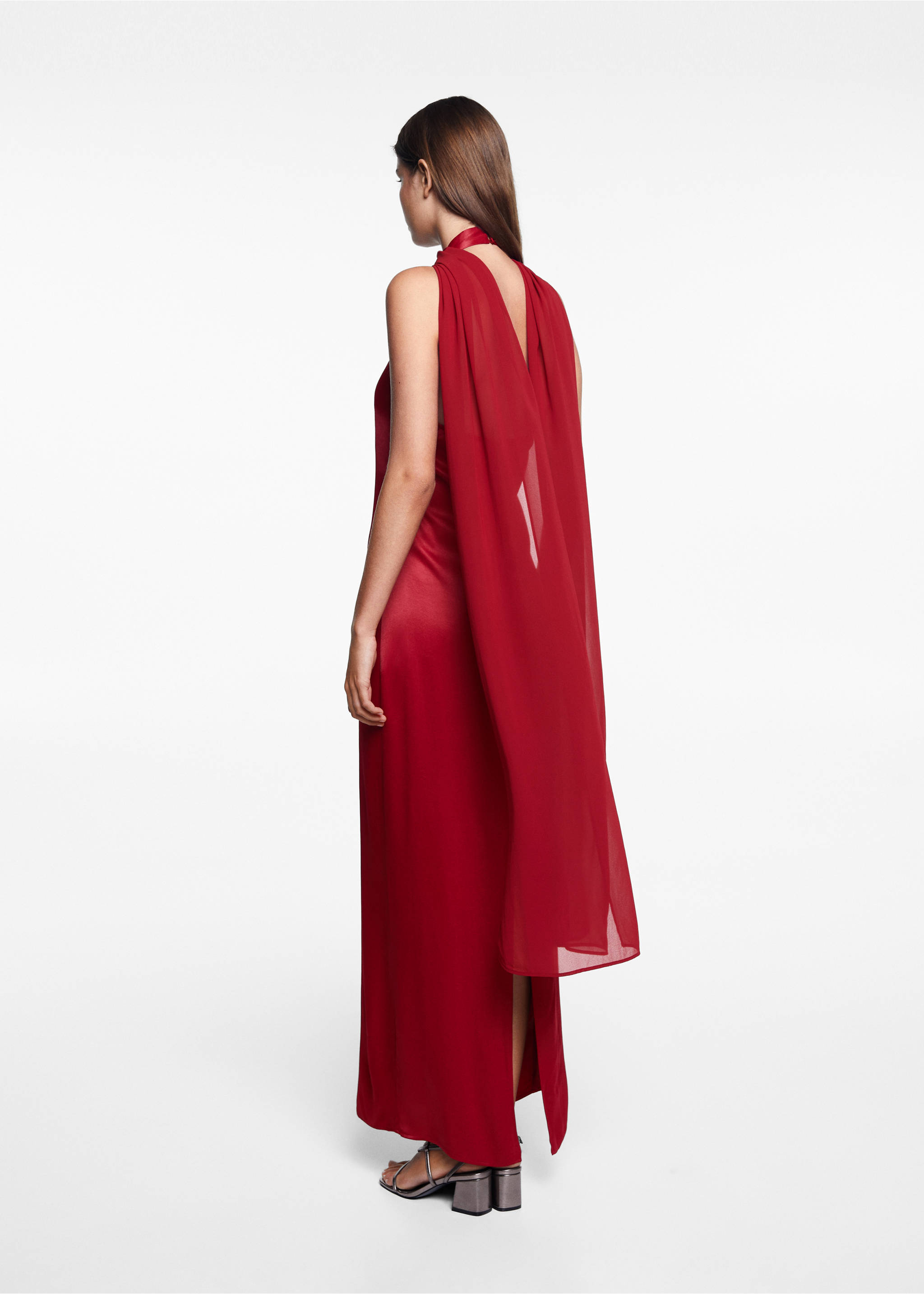Open back dress cape - Reverse of the article, Red. Ref: 67006764-00.