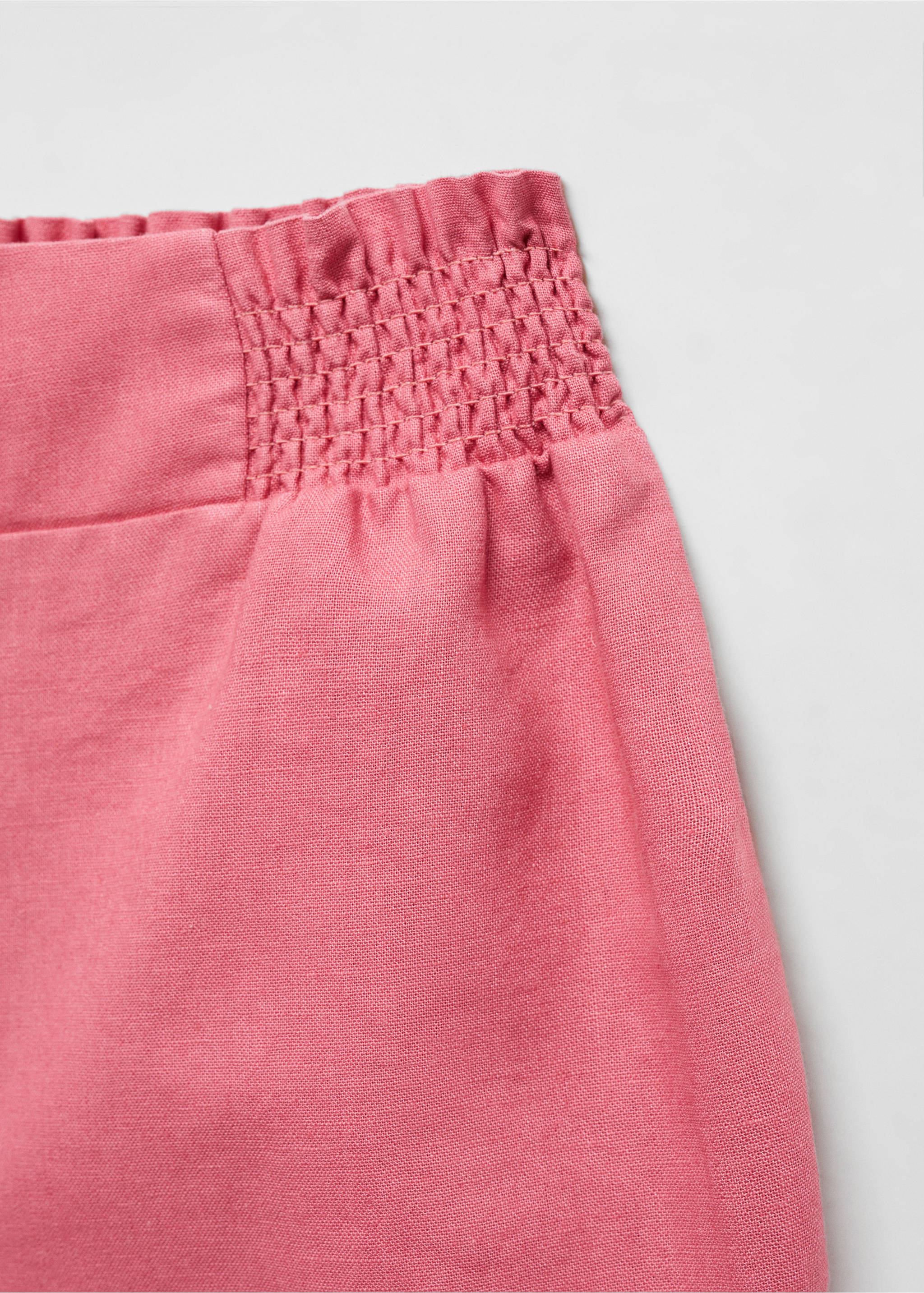 Linen shorts with drawstring waist - Details of the article 8, Strawberry. Ref: 67007118-00.