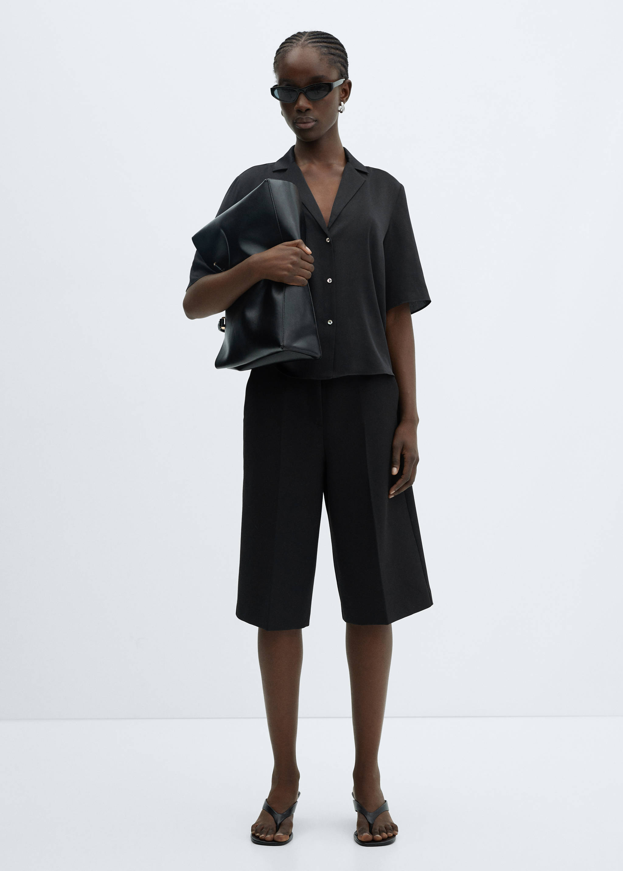 Short-sleeved satin shirt - General plane