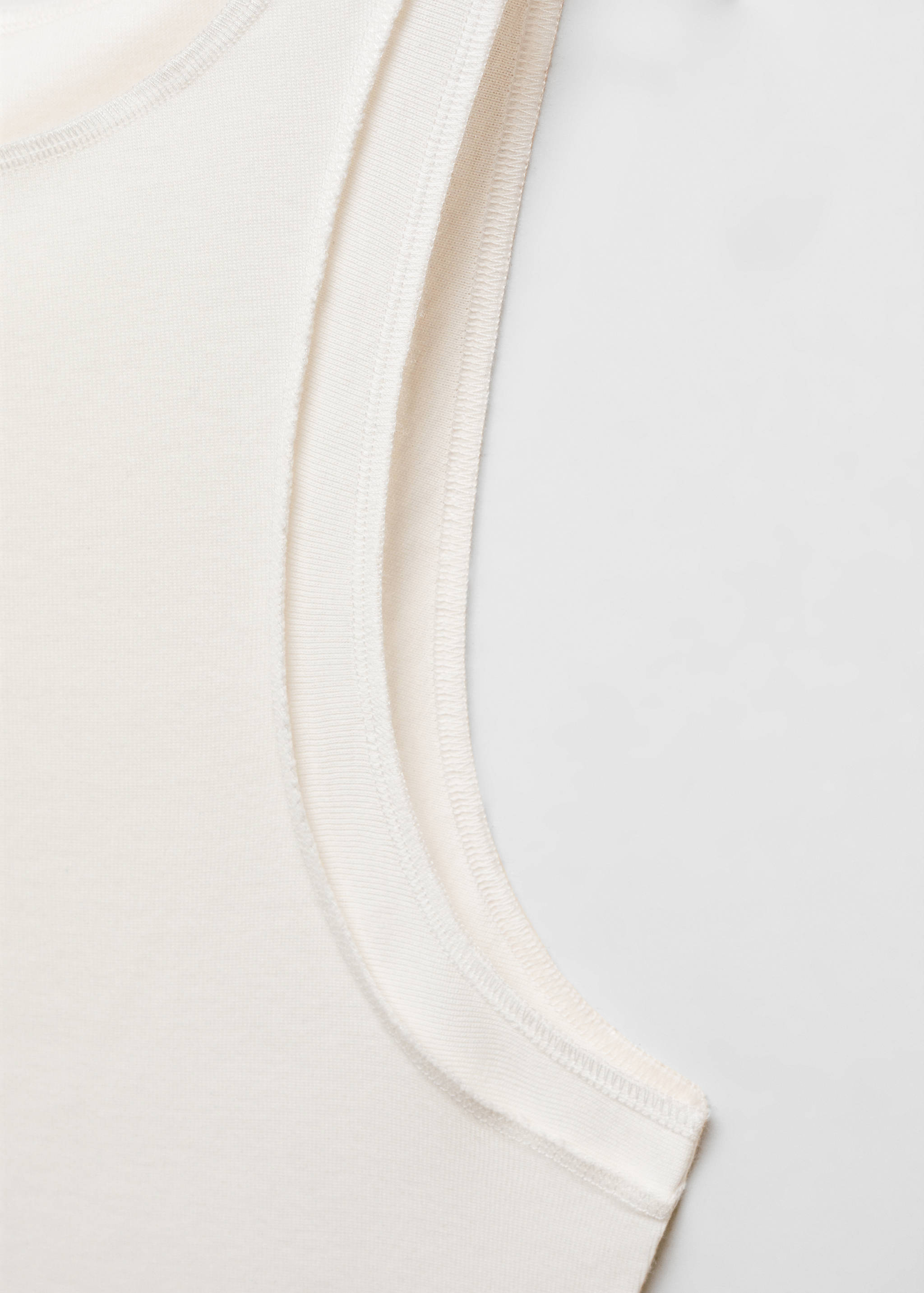 Top de modal sem mangas - Pormenor do artigo 8