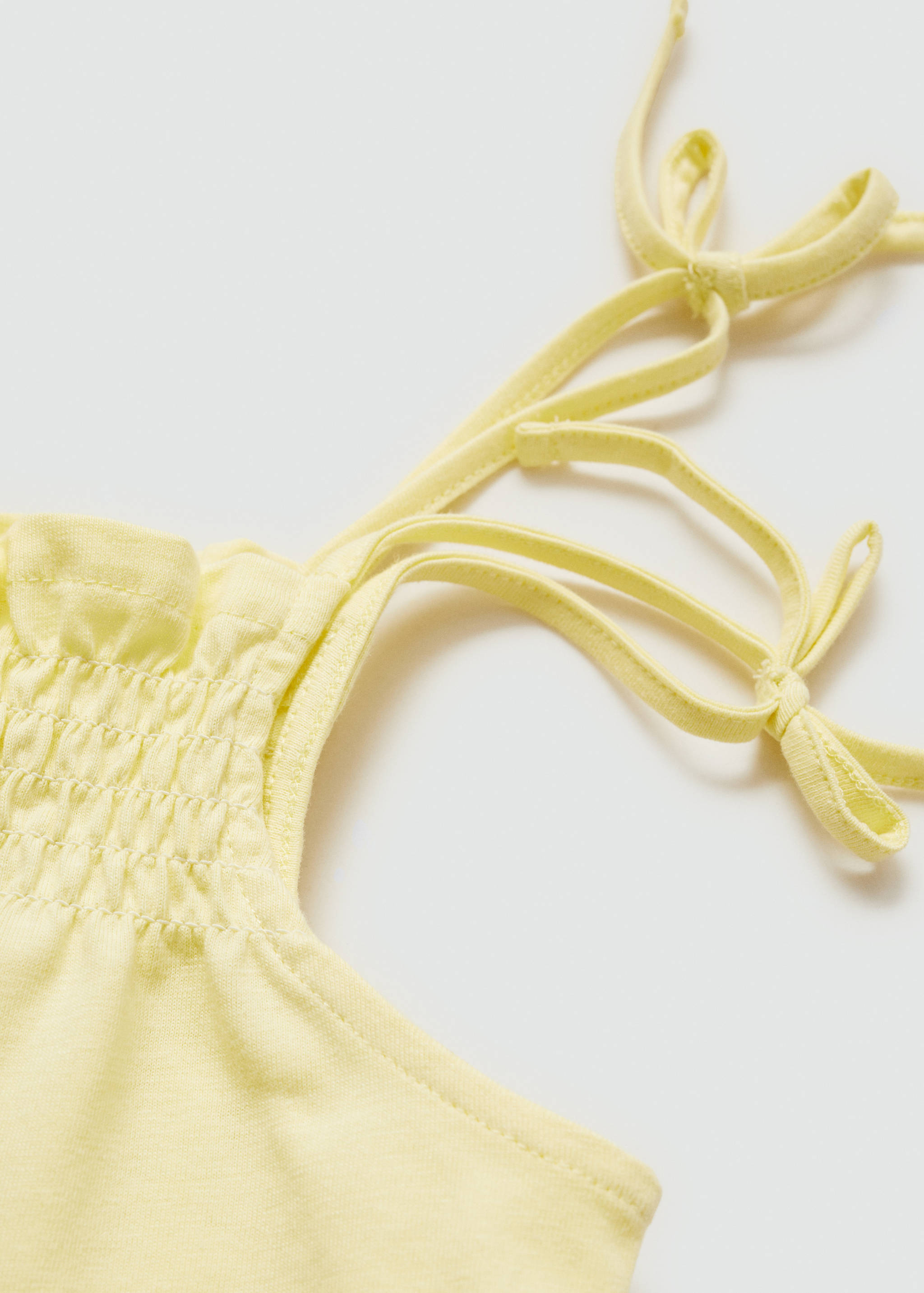 Gathered neck T-shirt - Details of the article 8