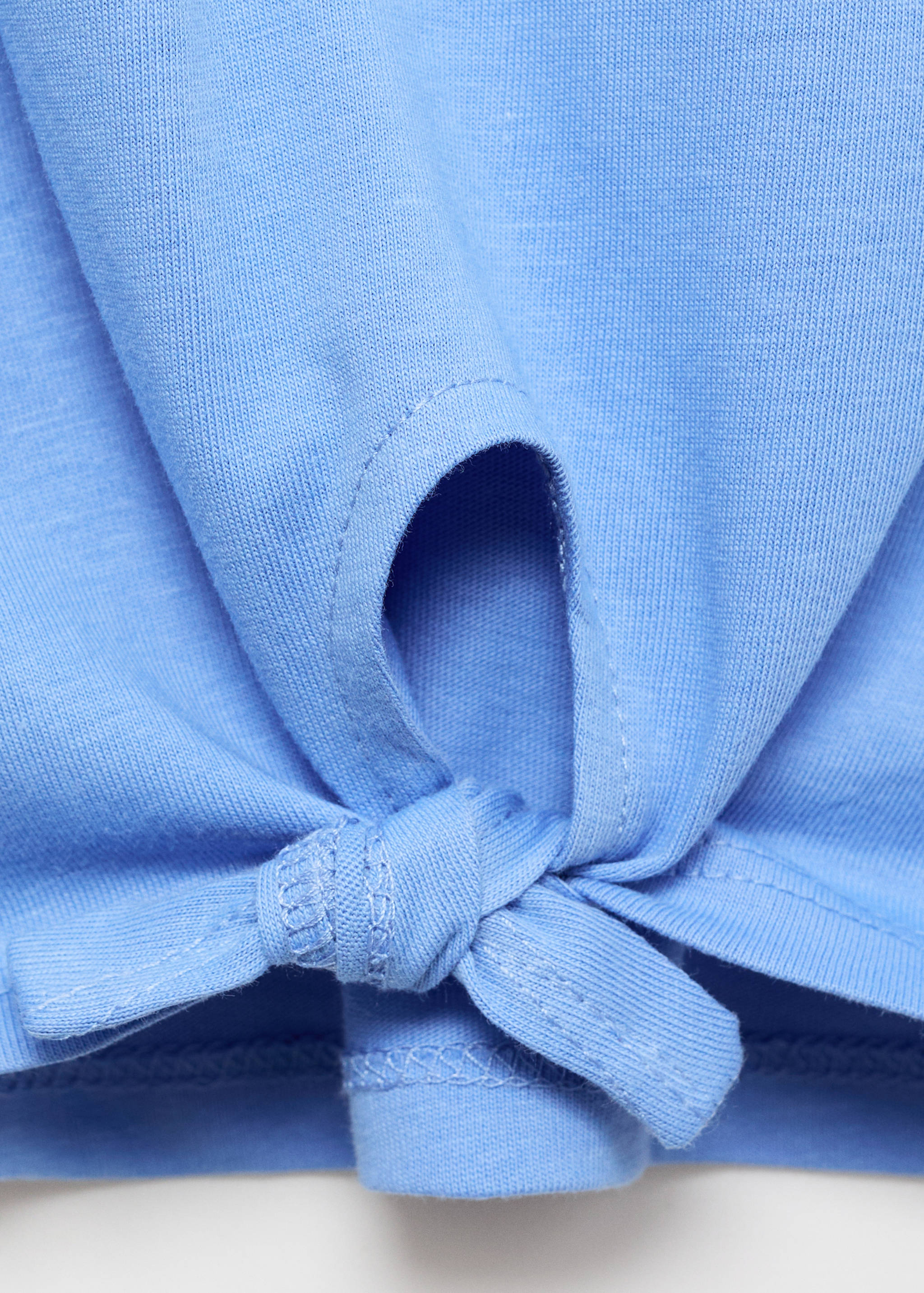 T-shirt med knutdetalj - Detaljer om artikeln 0