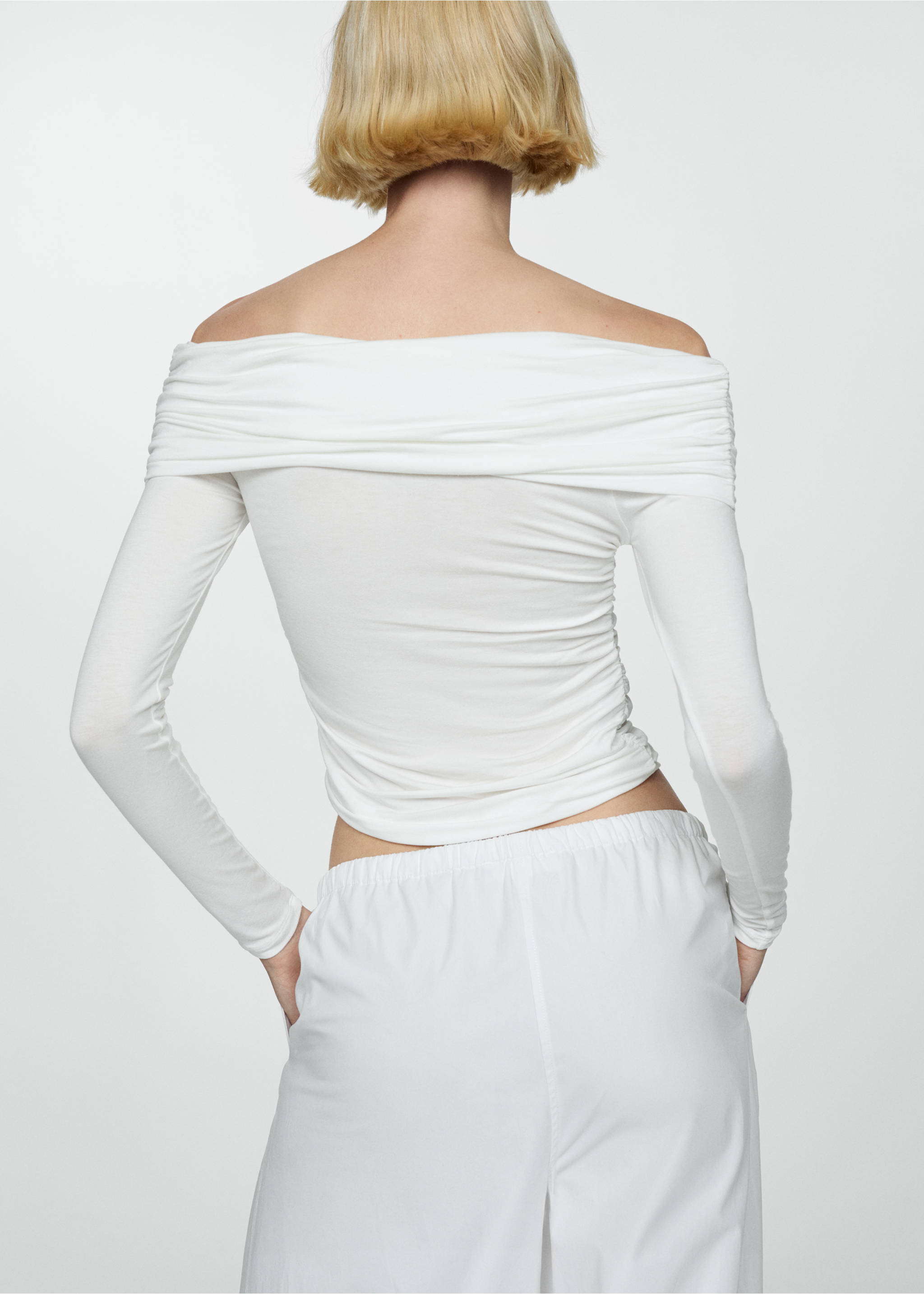 Off shoulders T-shirt - Reverse of the article, White. Ref: 67007971-00.
