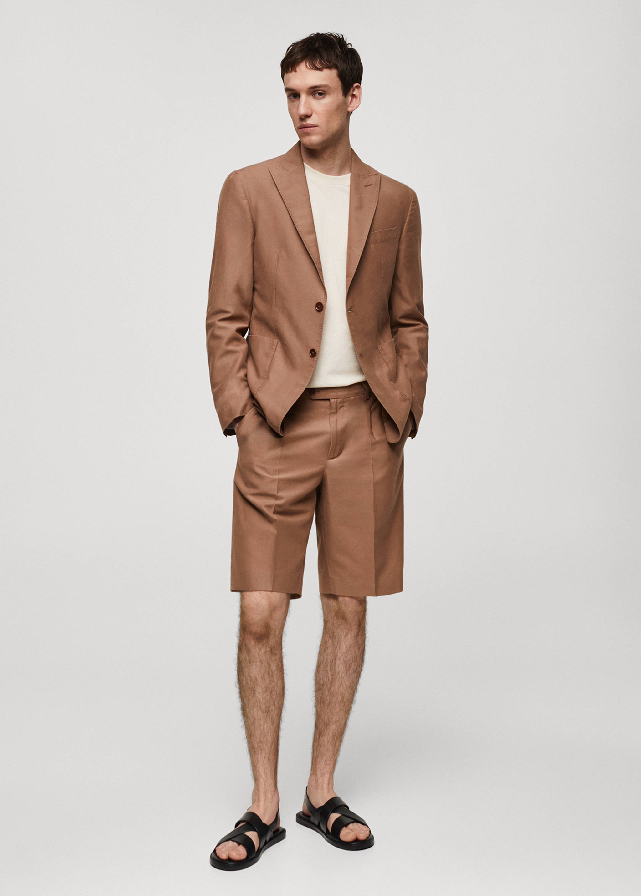 Blazer de fato slim fit de algodão e linho - Plano geral