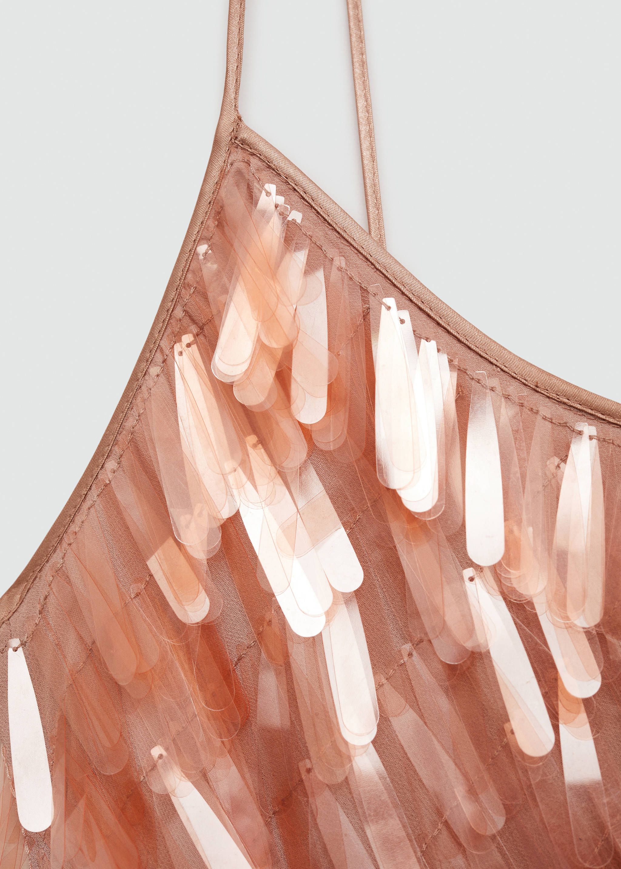 Low-cut teardrop sequinned dress - Details of the article 0