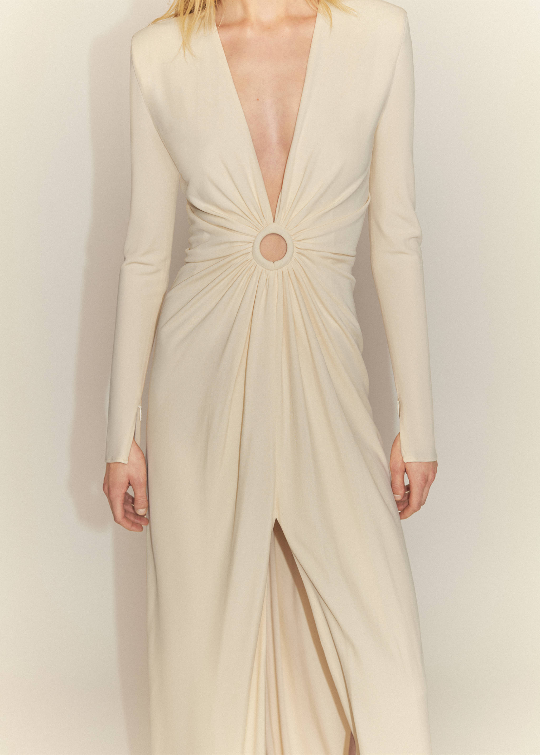 Hoop dress with gathered opening - Details of the article 6