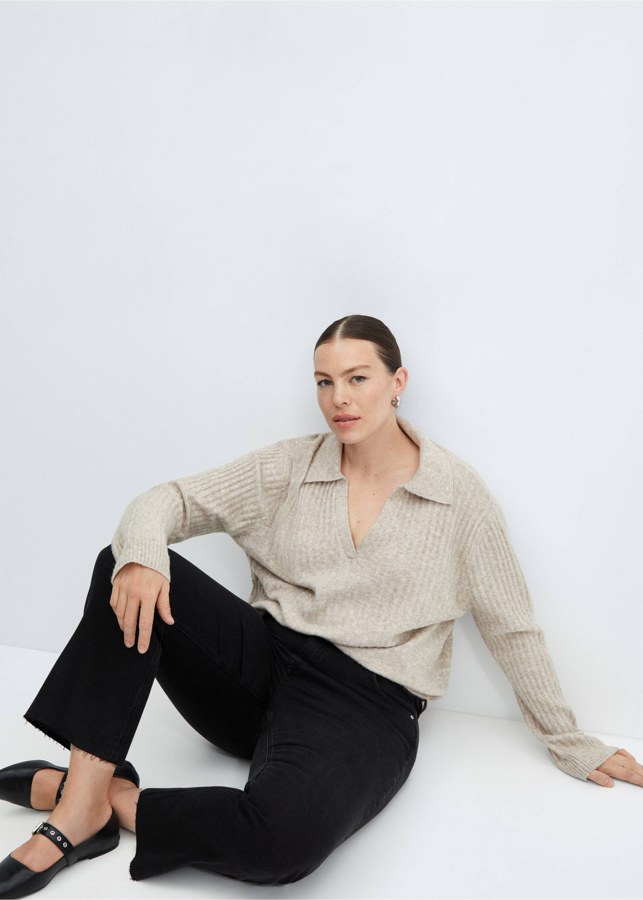 Sienna flared cropped jeans - Details of the article 4, Black denim. Ref: 67010348-00.