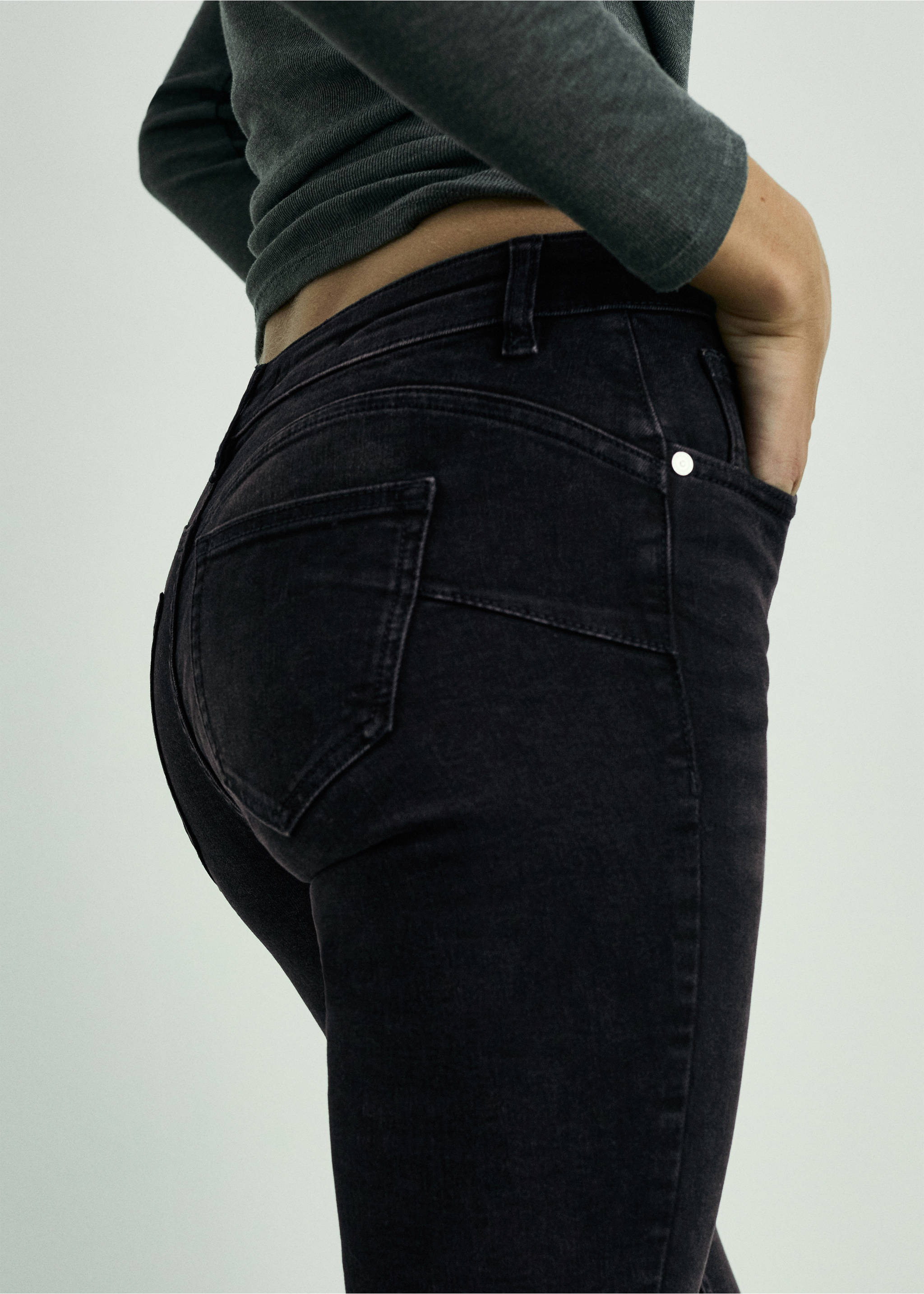 Skinny push-up jeans - Details of the article 3, Black denim. Ref: 67010379-00.