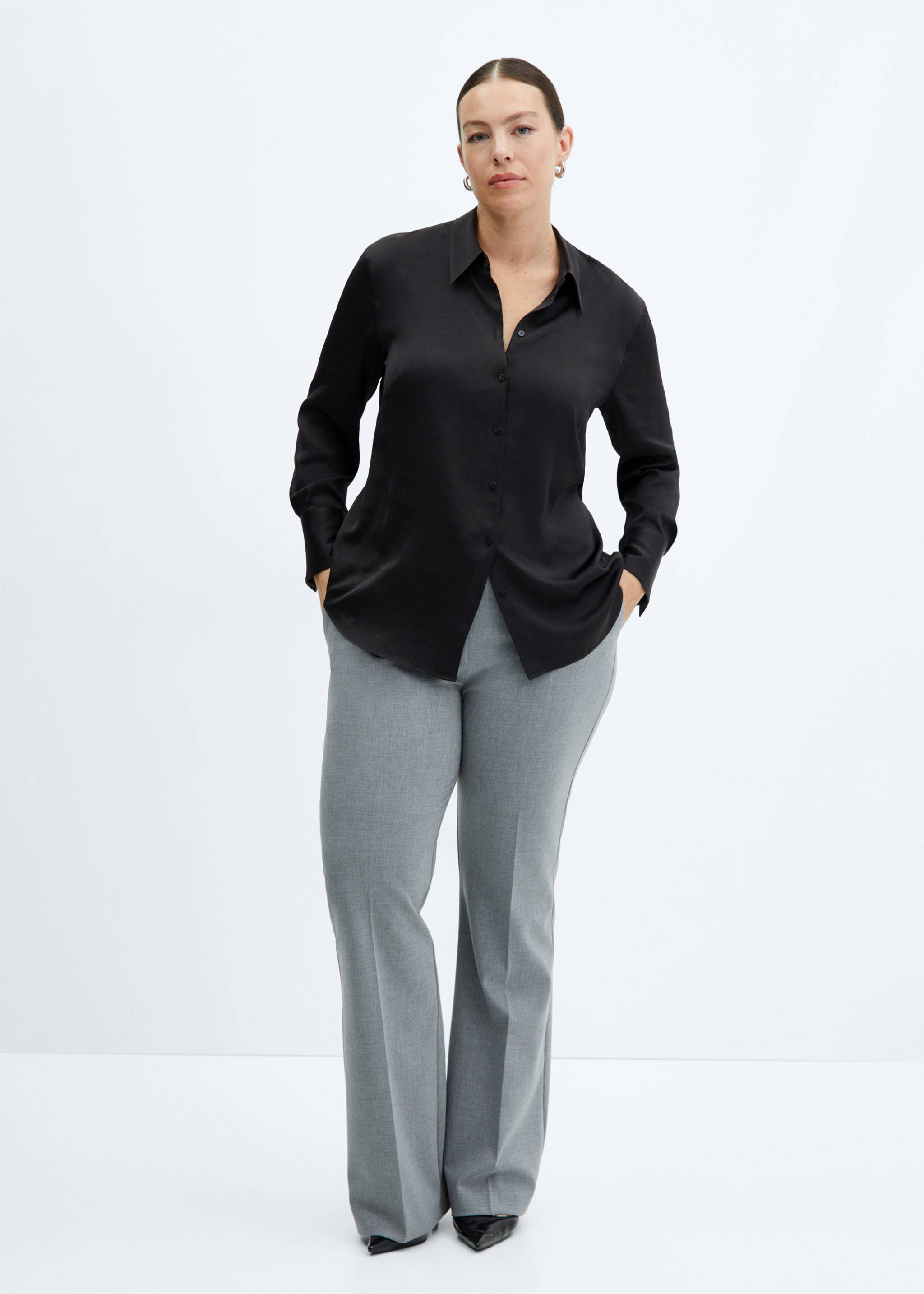 Satin finish flowy shirt - Details of the article 3, Black. Ref: 67010439-00.