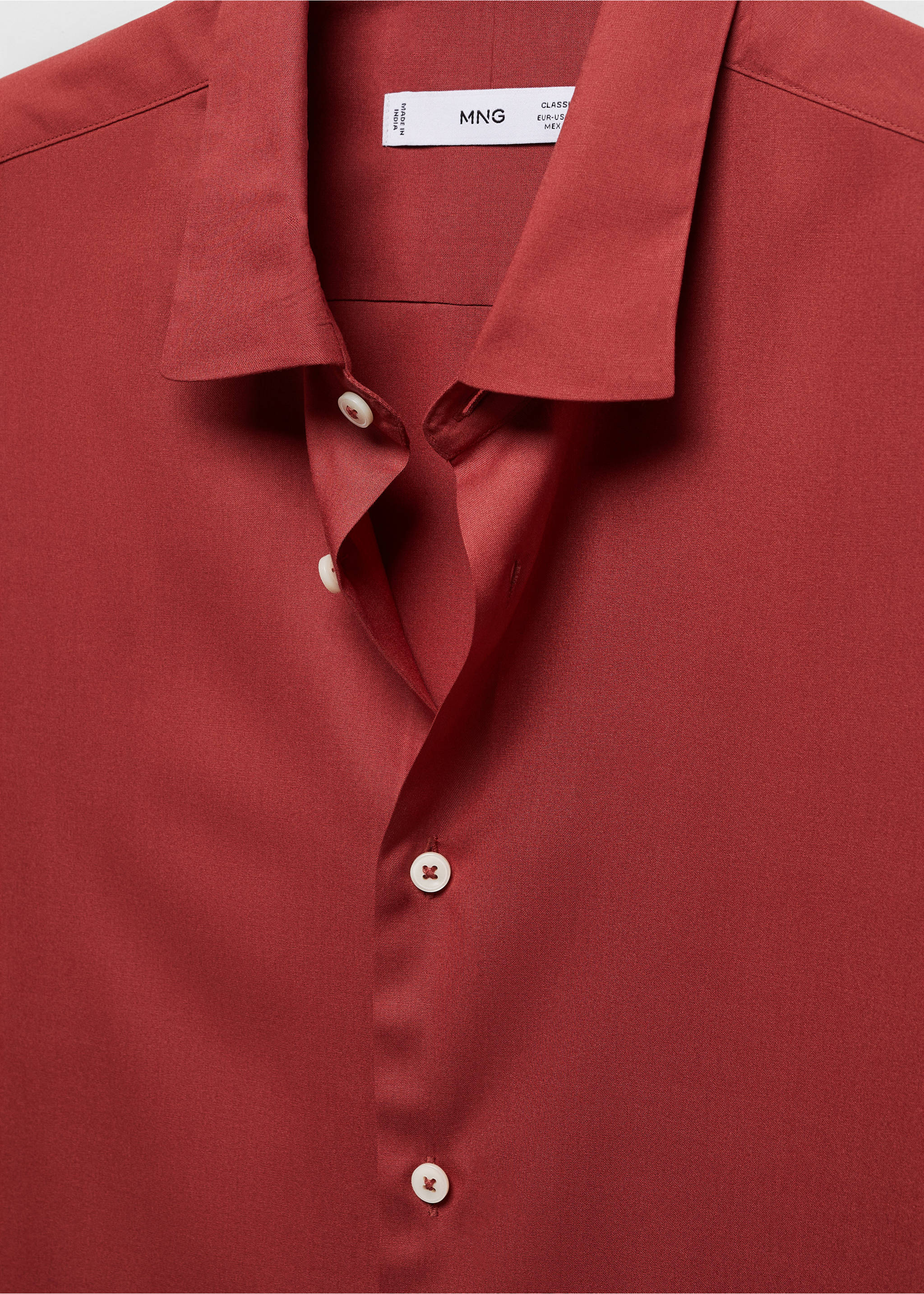 Classic-fit short sleeved shirt - Details of the article 8, Red. Ref: 67010454-00.