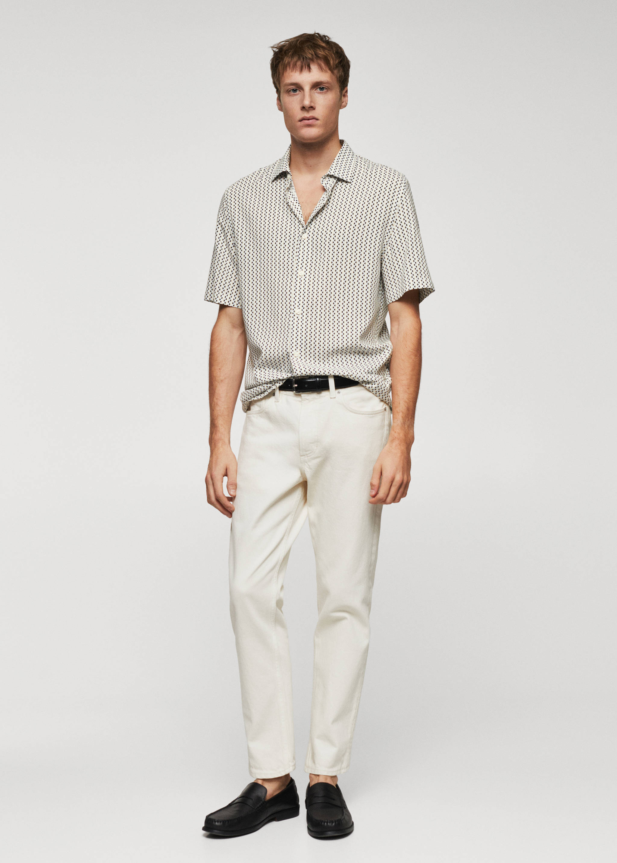 Short-sleeve polka-dot shirt - General plane