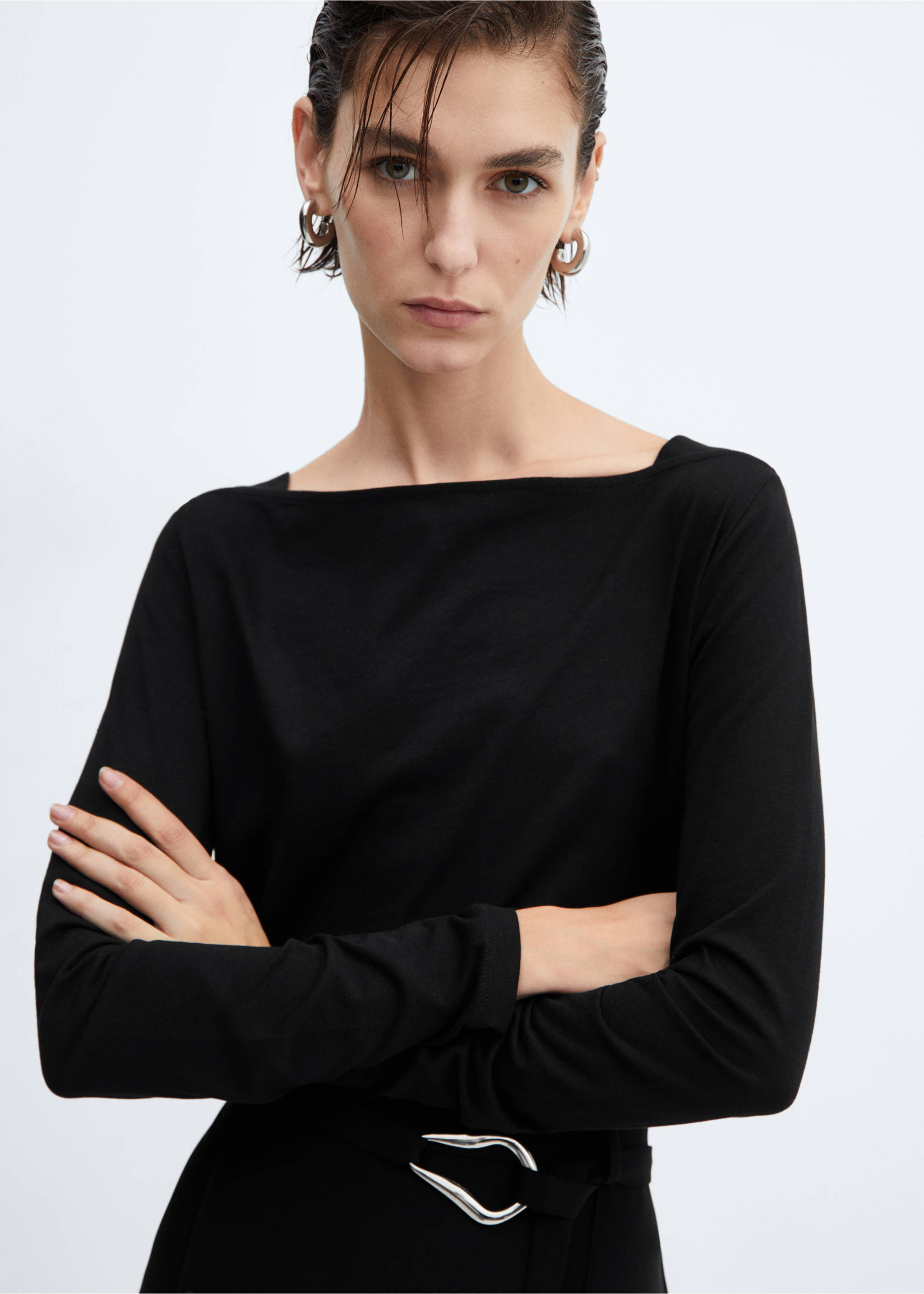 Cotton boat neck t-shirt - Details of the article 1, Black. Ref: 67010461-00.