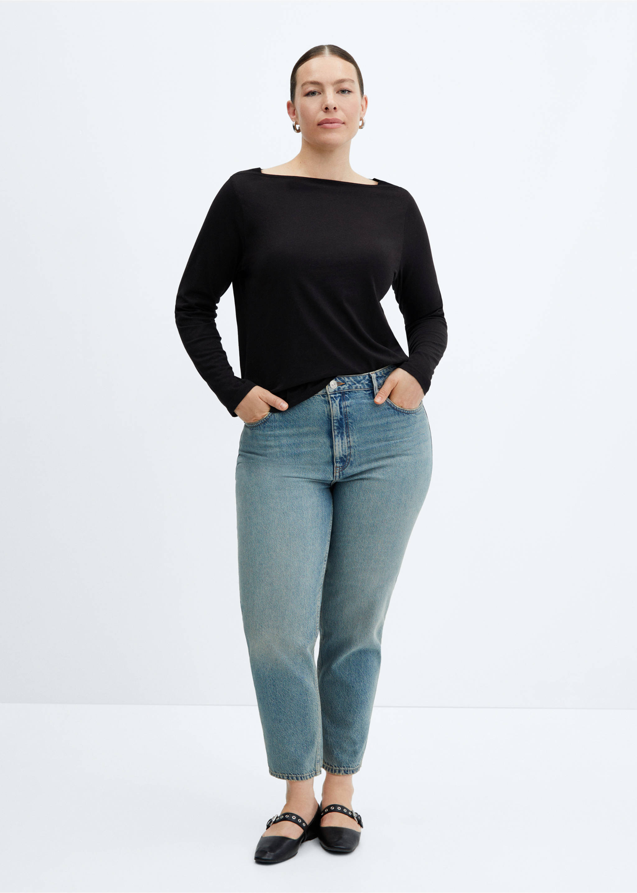 Cotton boat neck t-shirt - Details of the article 3, Black. Ref: 67010461-00.