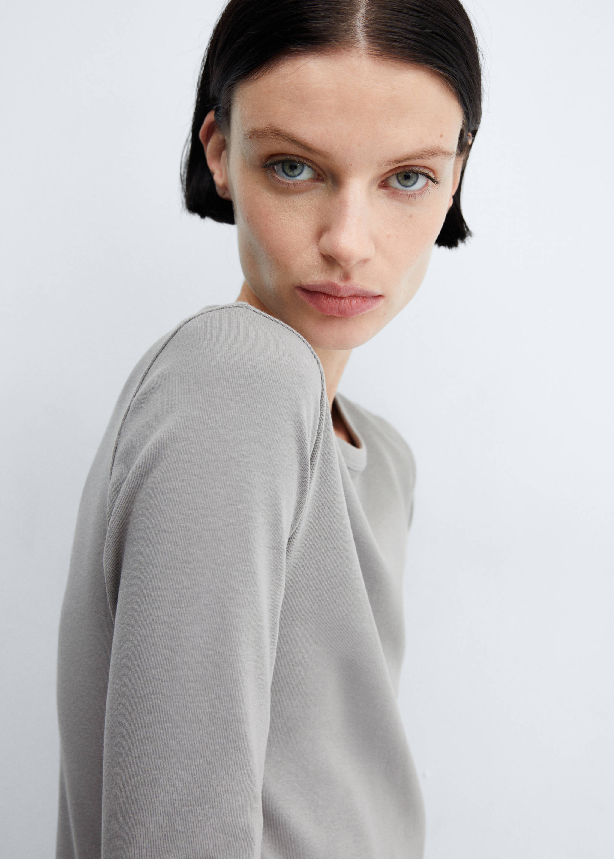 Long sleeve cotton t-shirt - Details of the article 1