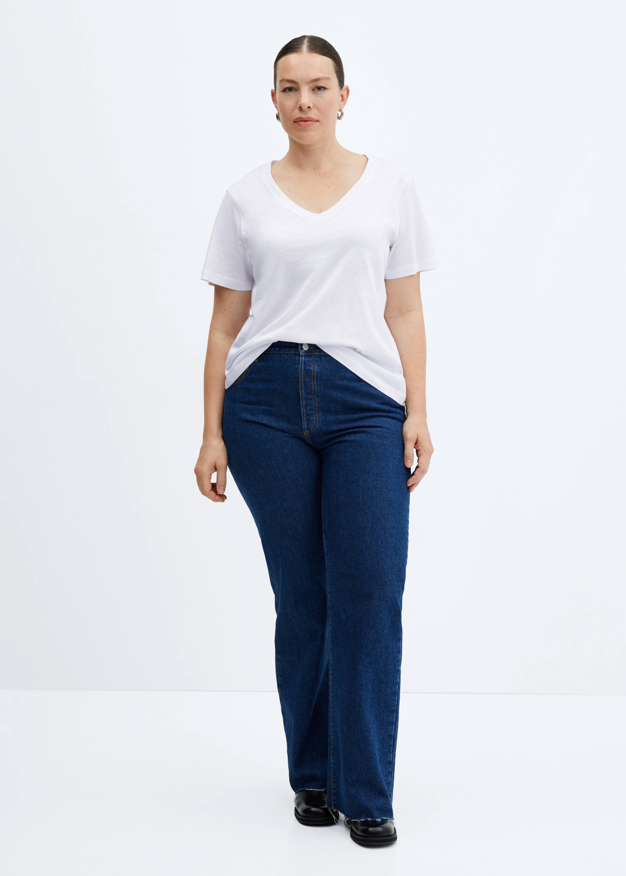 Baumwoll-T-Shirt, V-Ausschnitt - Detail des Artikels 3