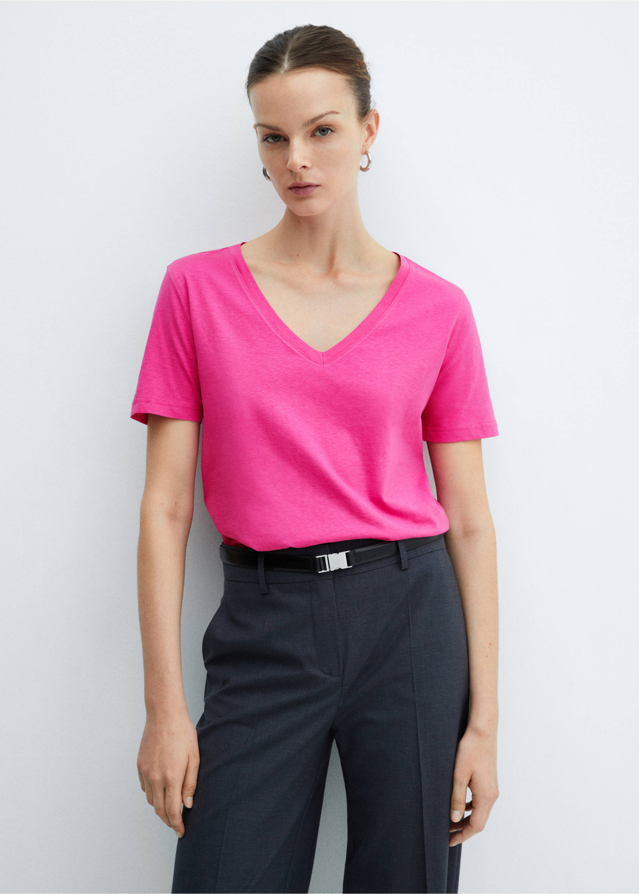 V-neck cotton T-shirt - Medium plane, Fuchsia. Ref: 67010466-00.