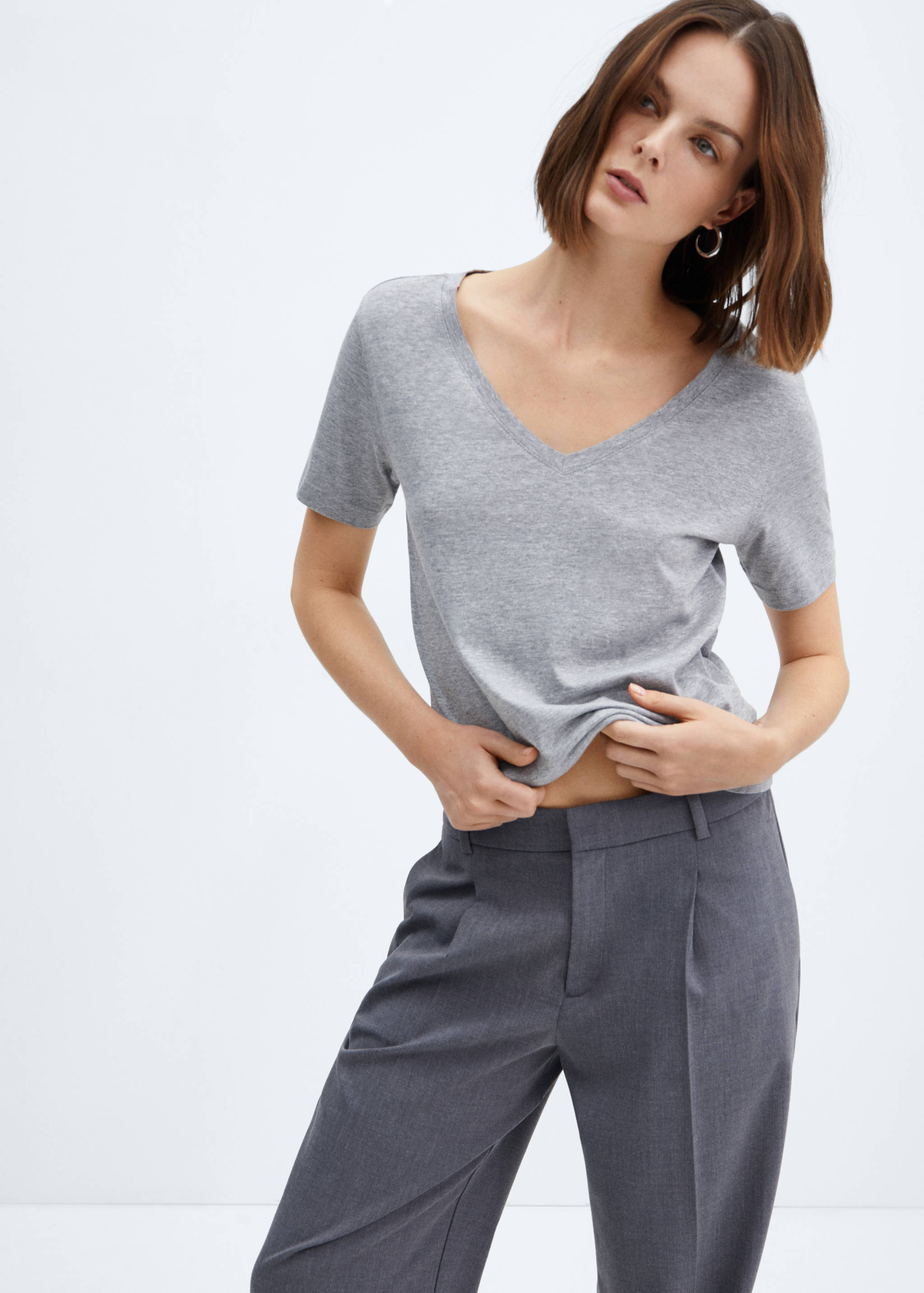 T-shirt coton col en V - Plan moyen