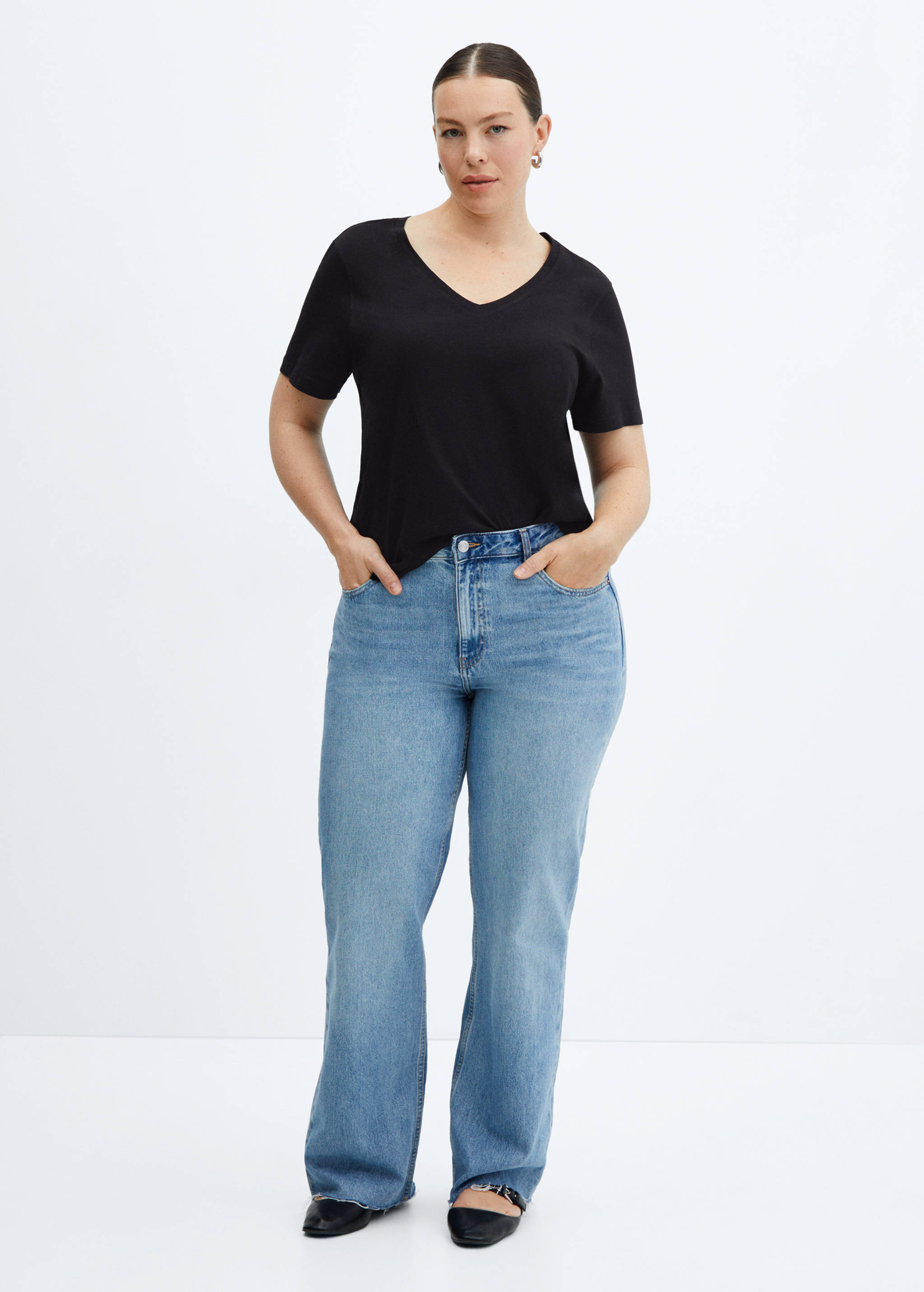 Baumwoll-T-Shirt, V-Ausschnitt - Detail des Artikels 3