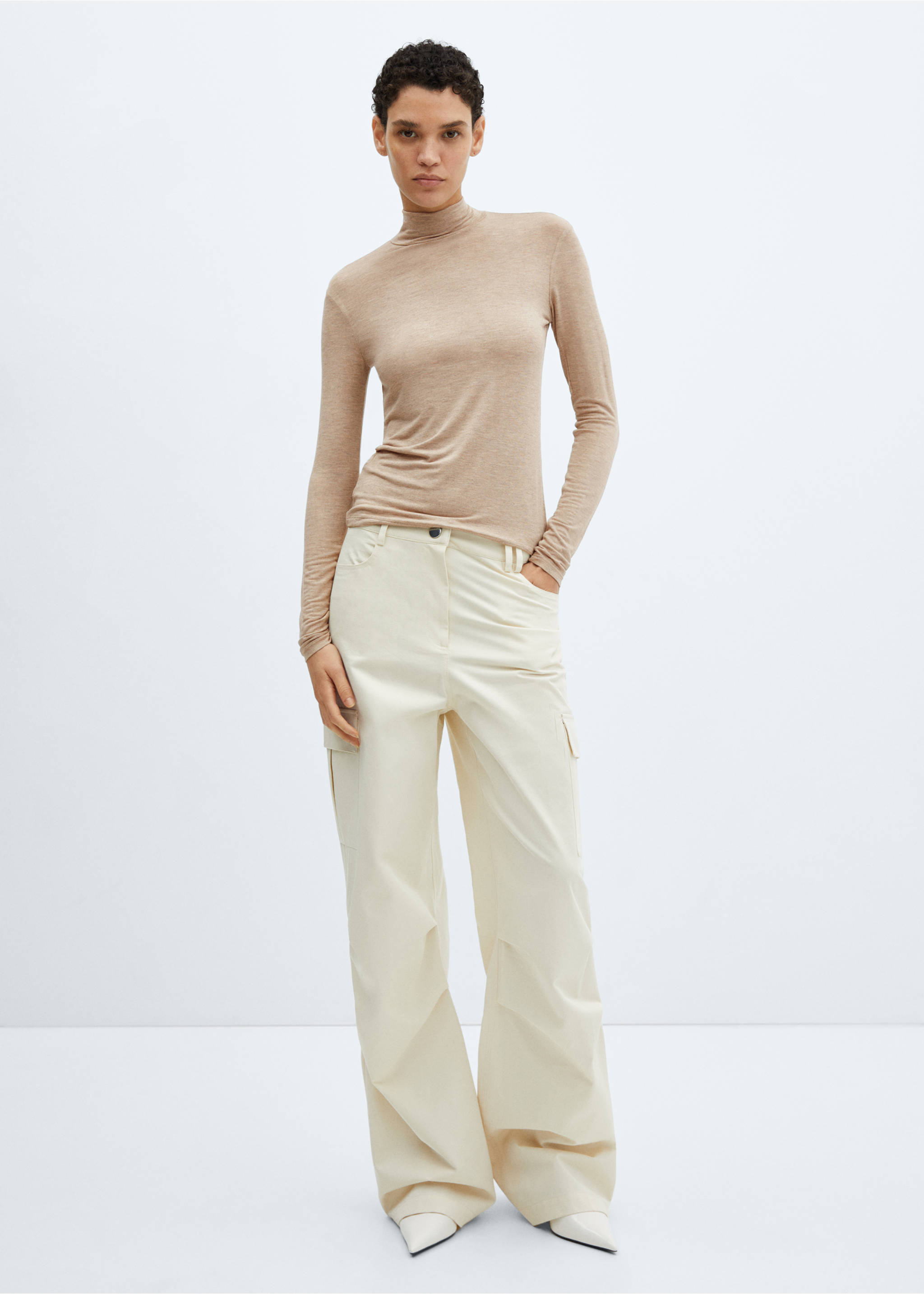 Turtleneck long-sleeved t-shirt - General plane, Sand. Ref: 67010470-00.