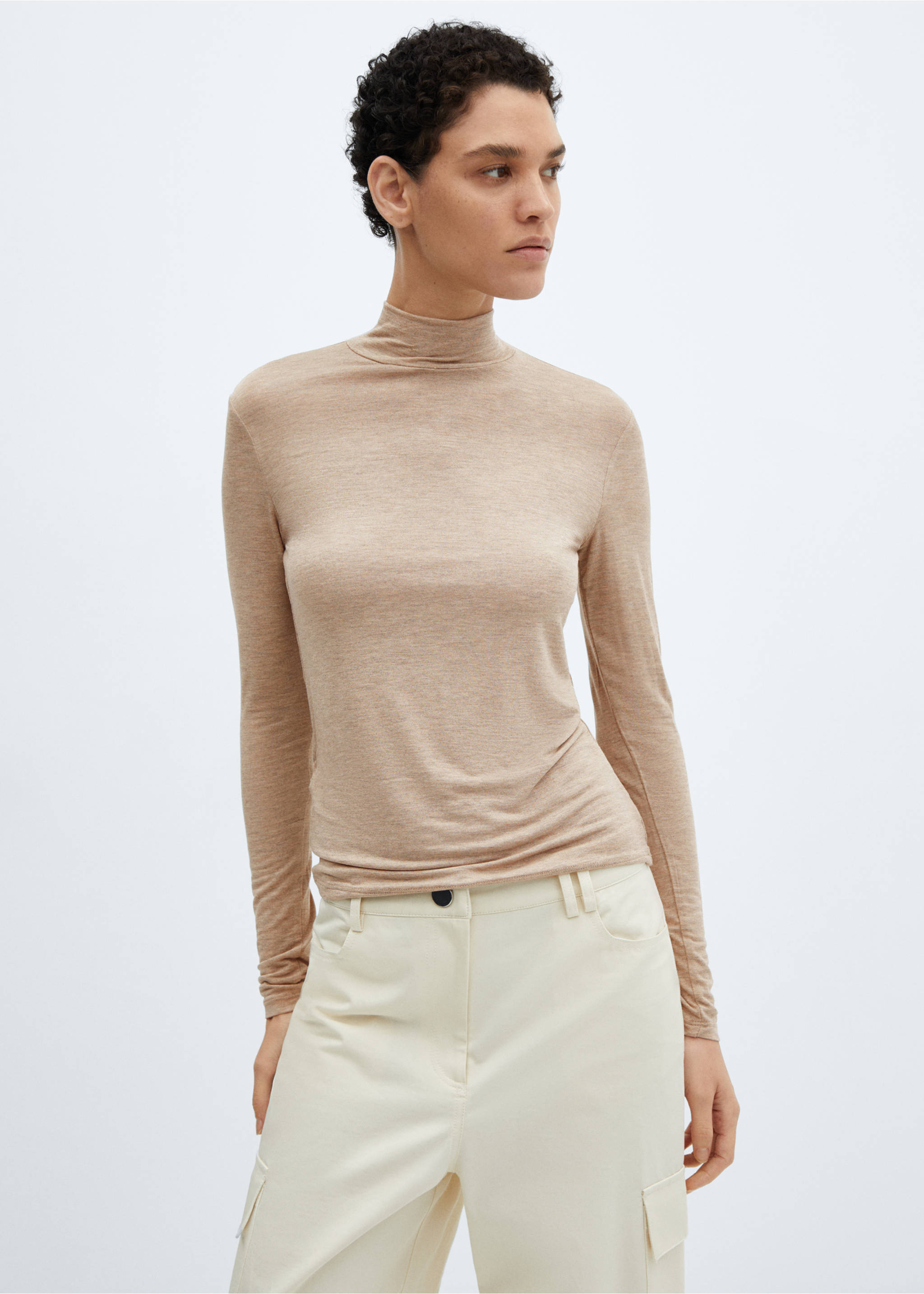 Turtleneck long-sleeved t-shirt - Medium plane, Sand. Ref: 67010470-00.