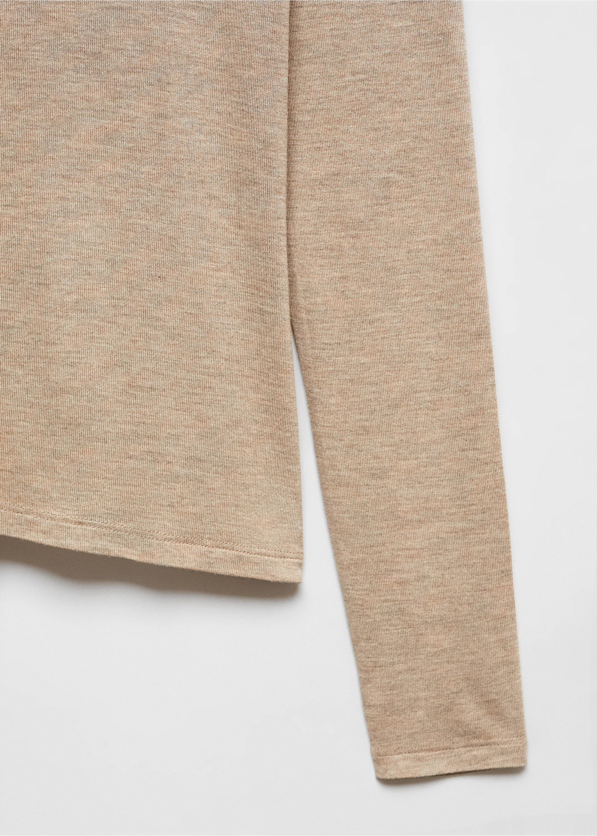 Turtleneck long-sleeved t-shirt - Details of the article 8, Sand. Ref: 67010470-00.