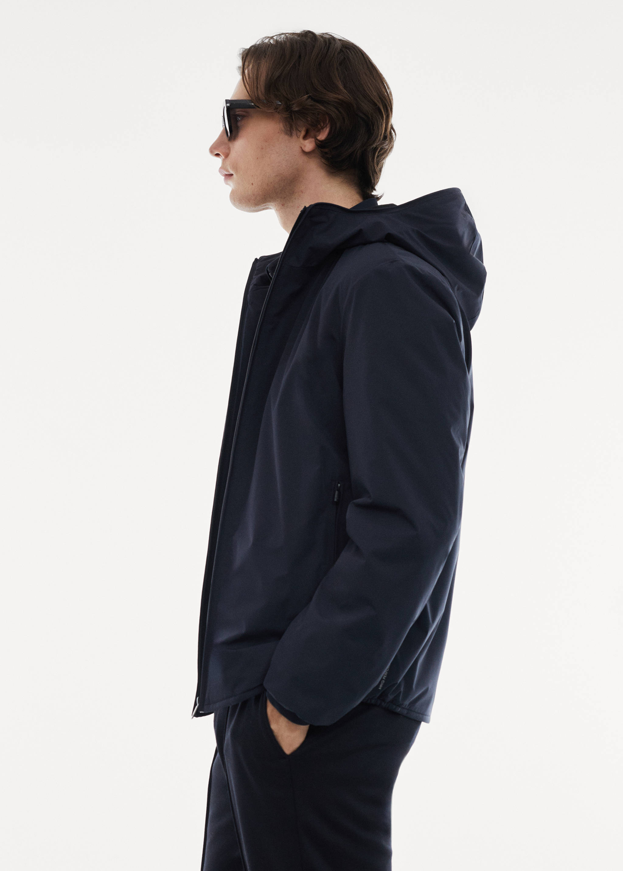 Water-repellent hooded quilted jacket - Details of the article 2