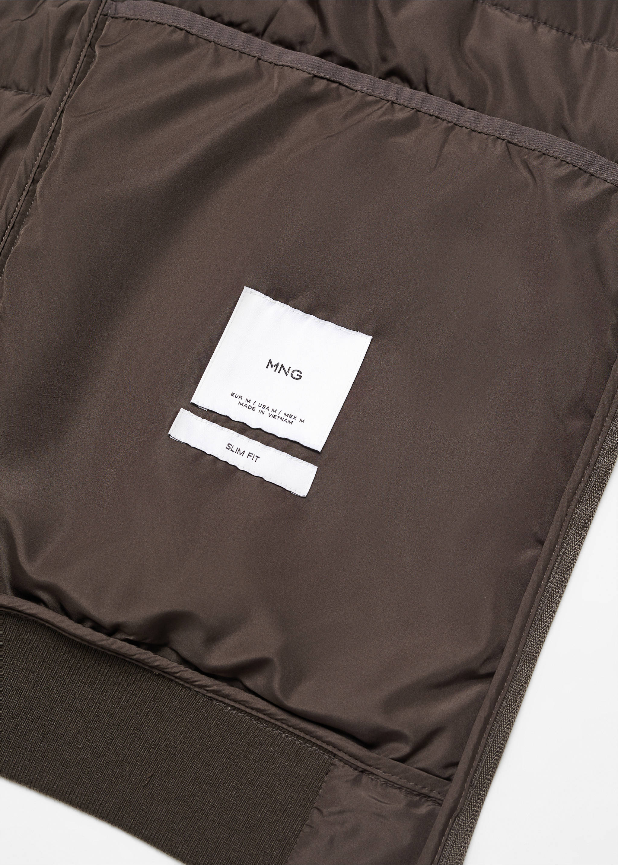 Ultra-lightweight water-repellent quilted anorak - Details of the article 8, Brown. Ref: 67010629-00.