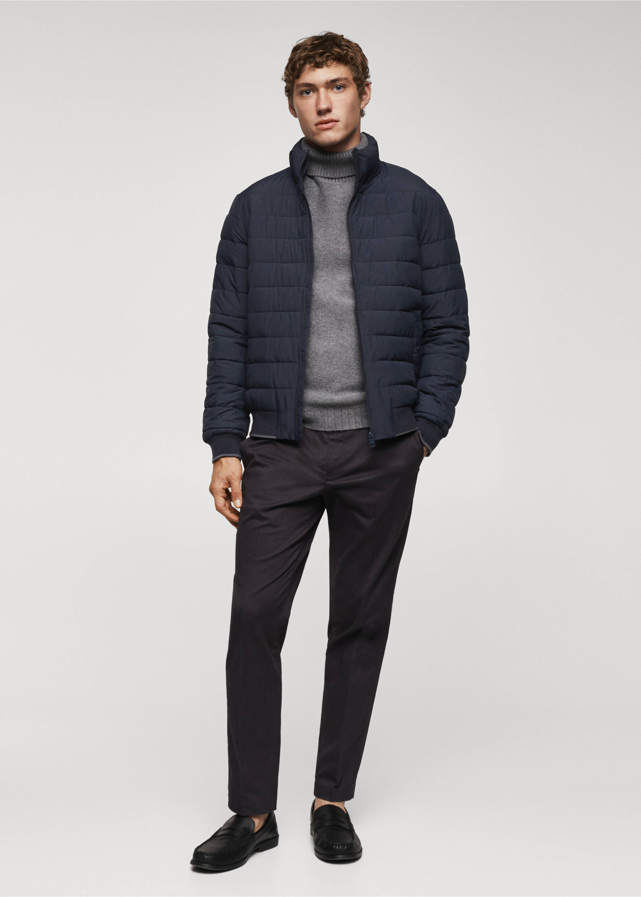 Anorak acolchada ultra ligera water-repellent - Plano general, Azul marino. Ref: 67010629-00.