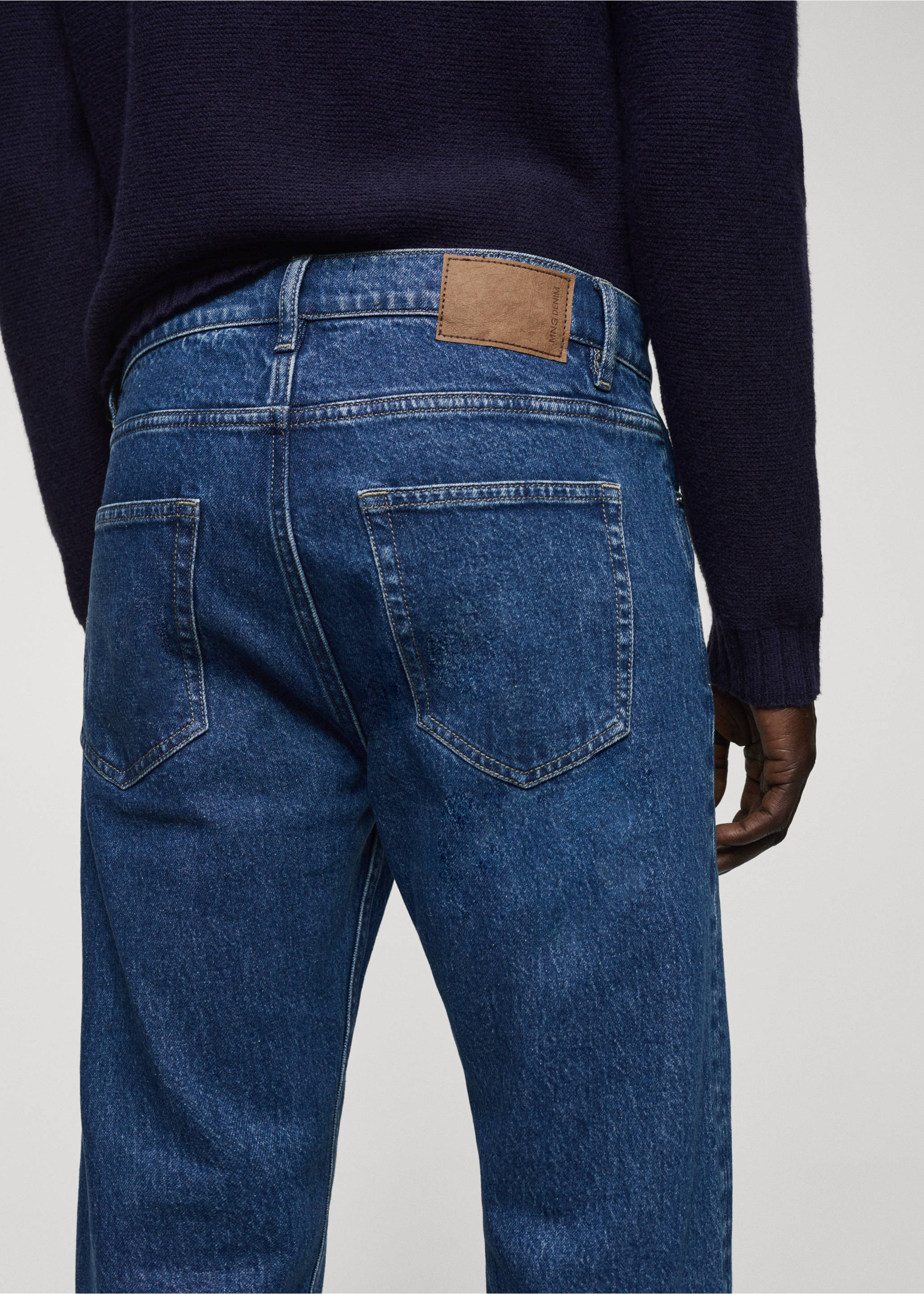 Tapered-fit jeans - Details of the article 4, Dark Blue. Ref: 67010630-00.
