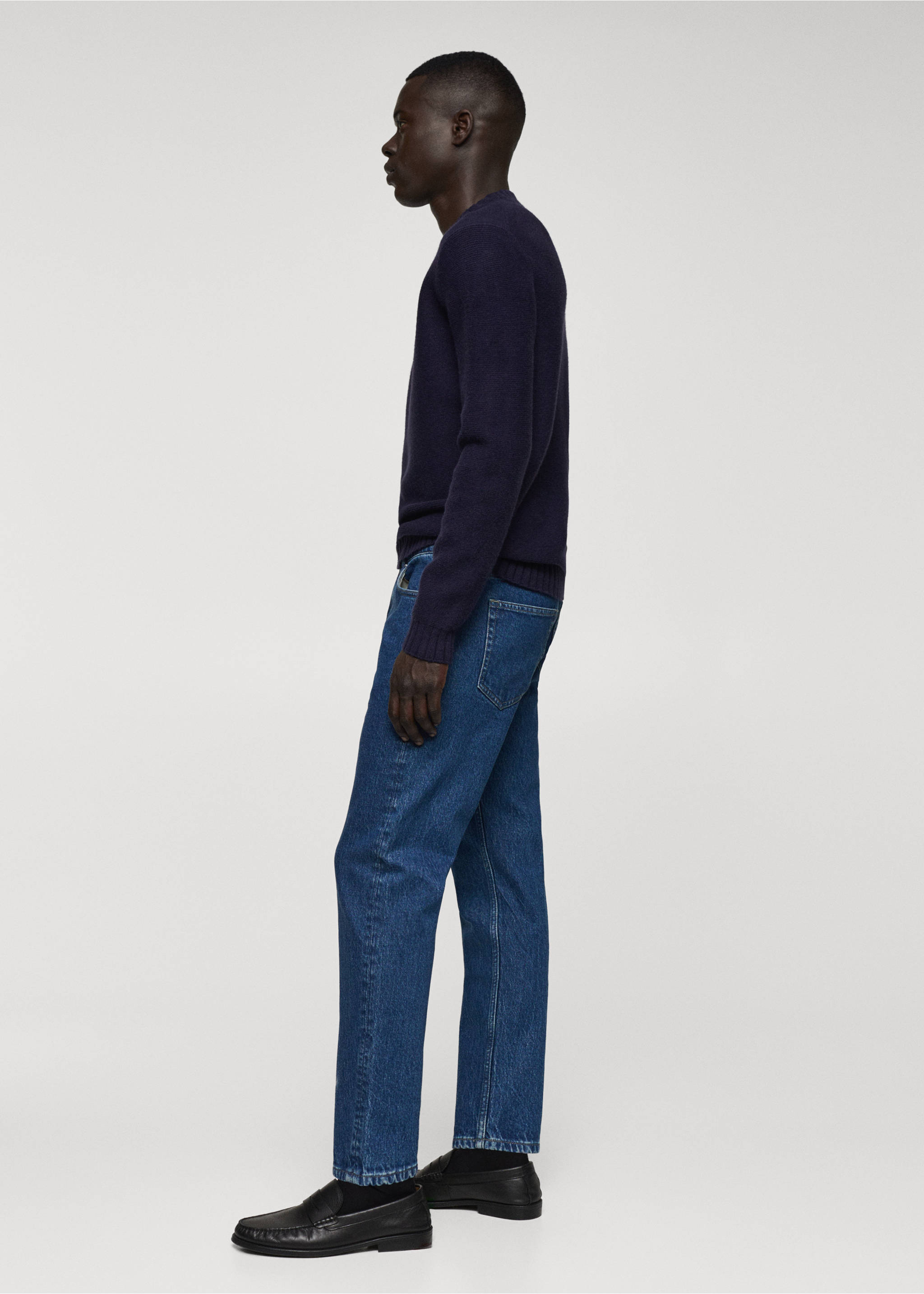 Tapered-fit jeans - Details of the article 2, Dark Blue. Ref: 67010630-00.