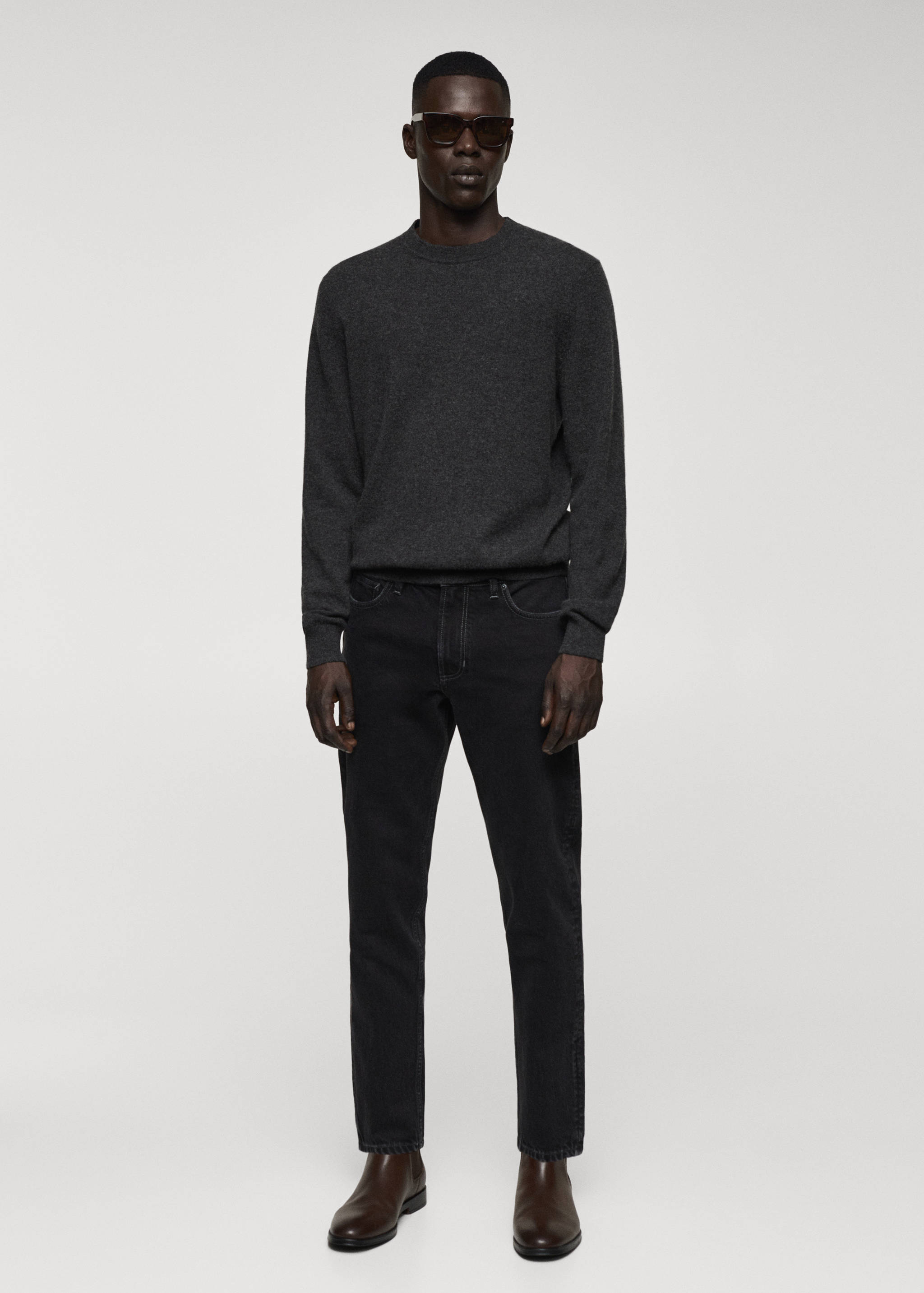 Tapered-fit jeans - General plane