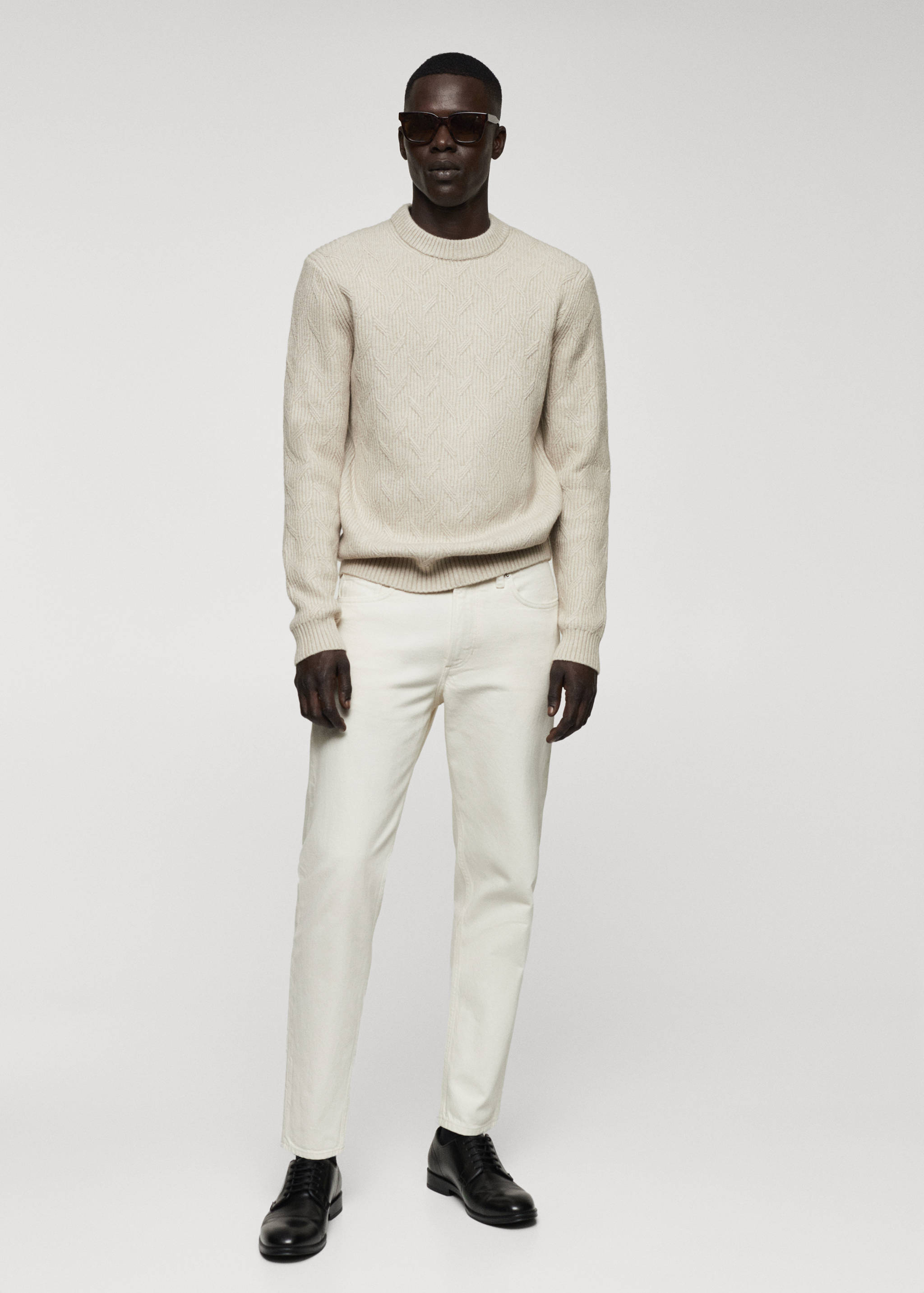 Tapered-fit jeans - General plane