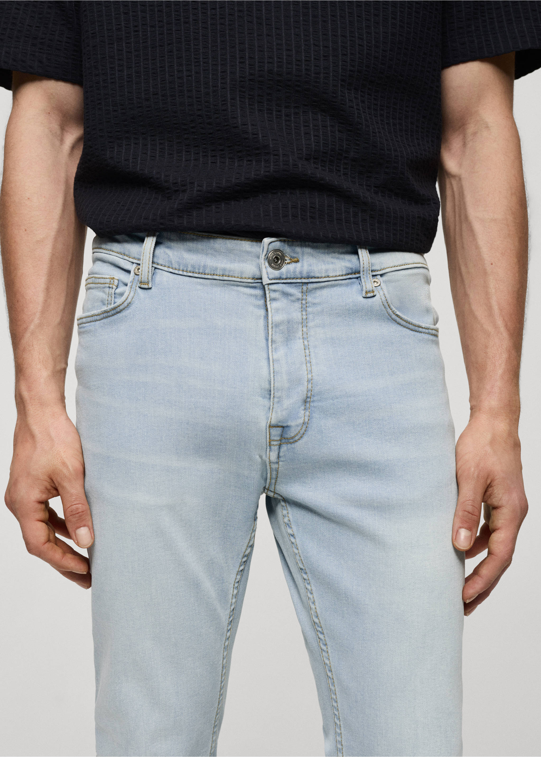Texans Jude skinny fit - Detall de l'article 1, Blau clar. Ref: 67010638-00.