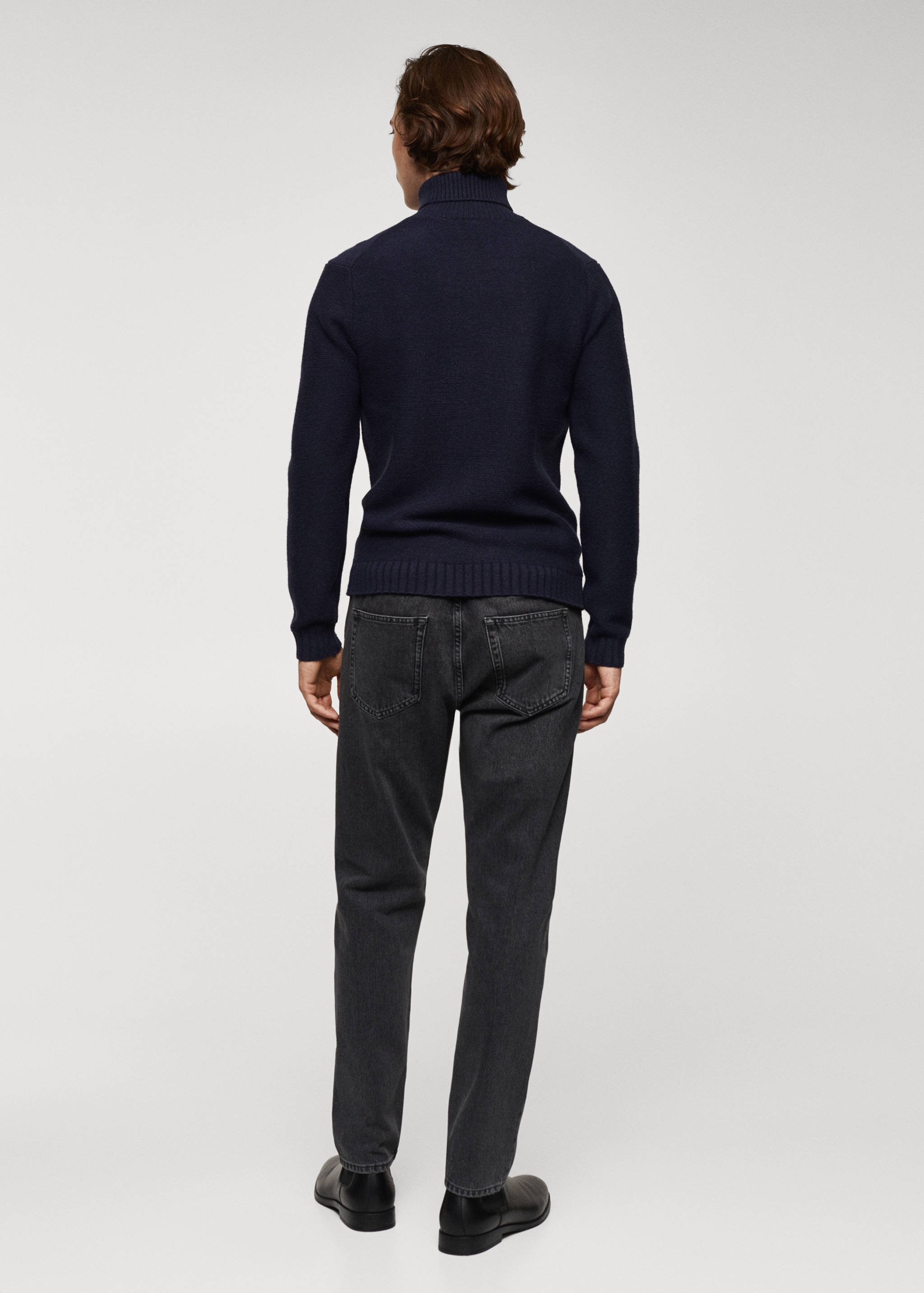 Stickad tröja polokrage - Artikelns baksida