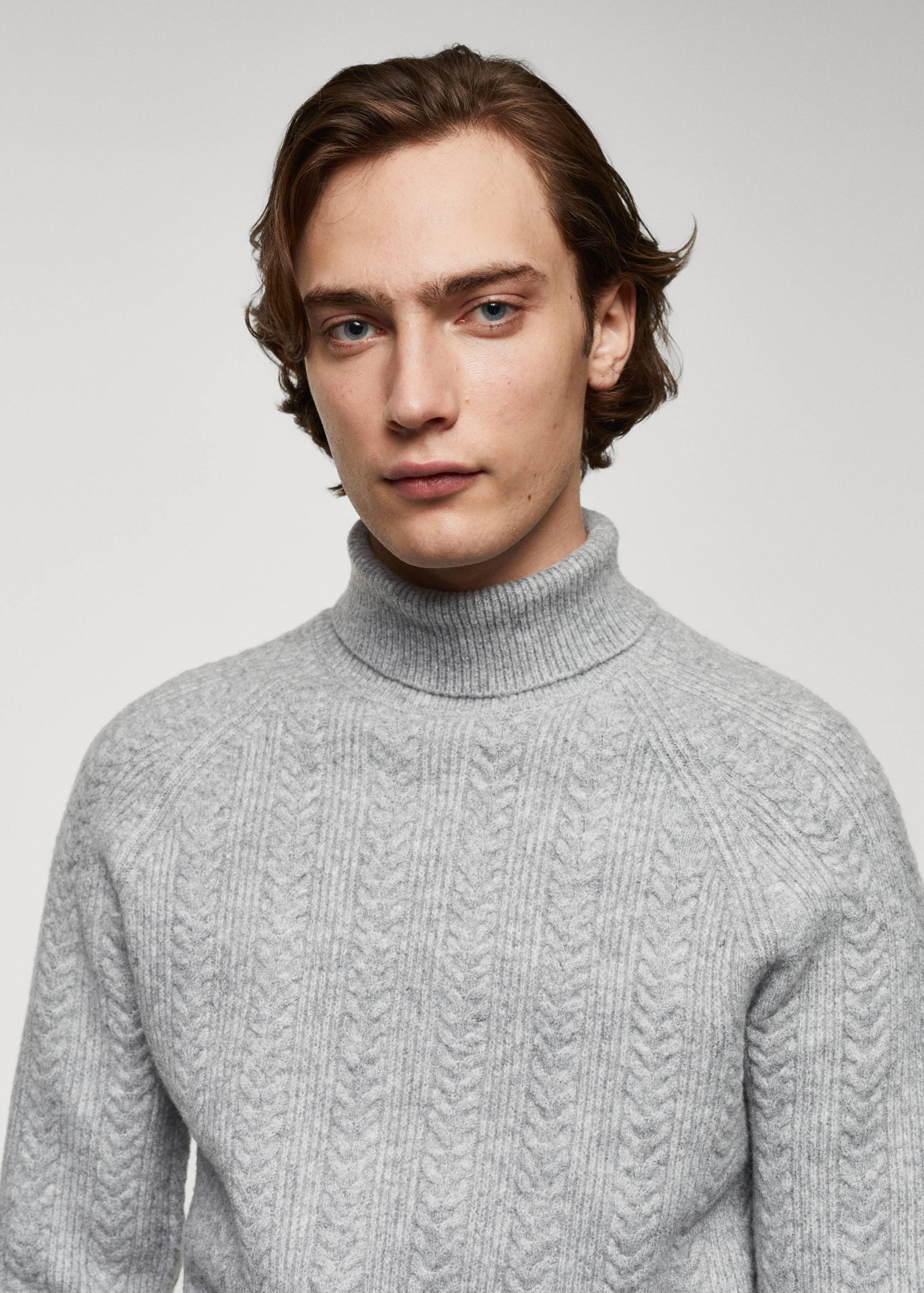 Twisted turtleneck sweater - Details of the article 1