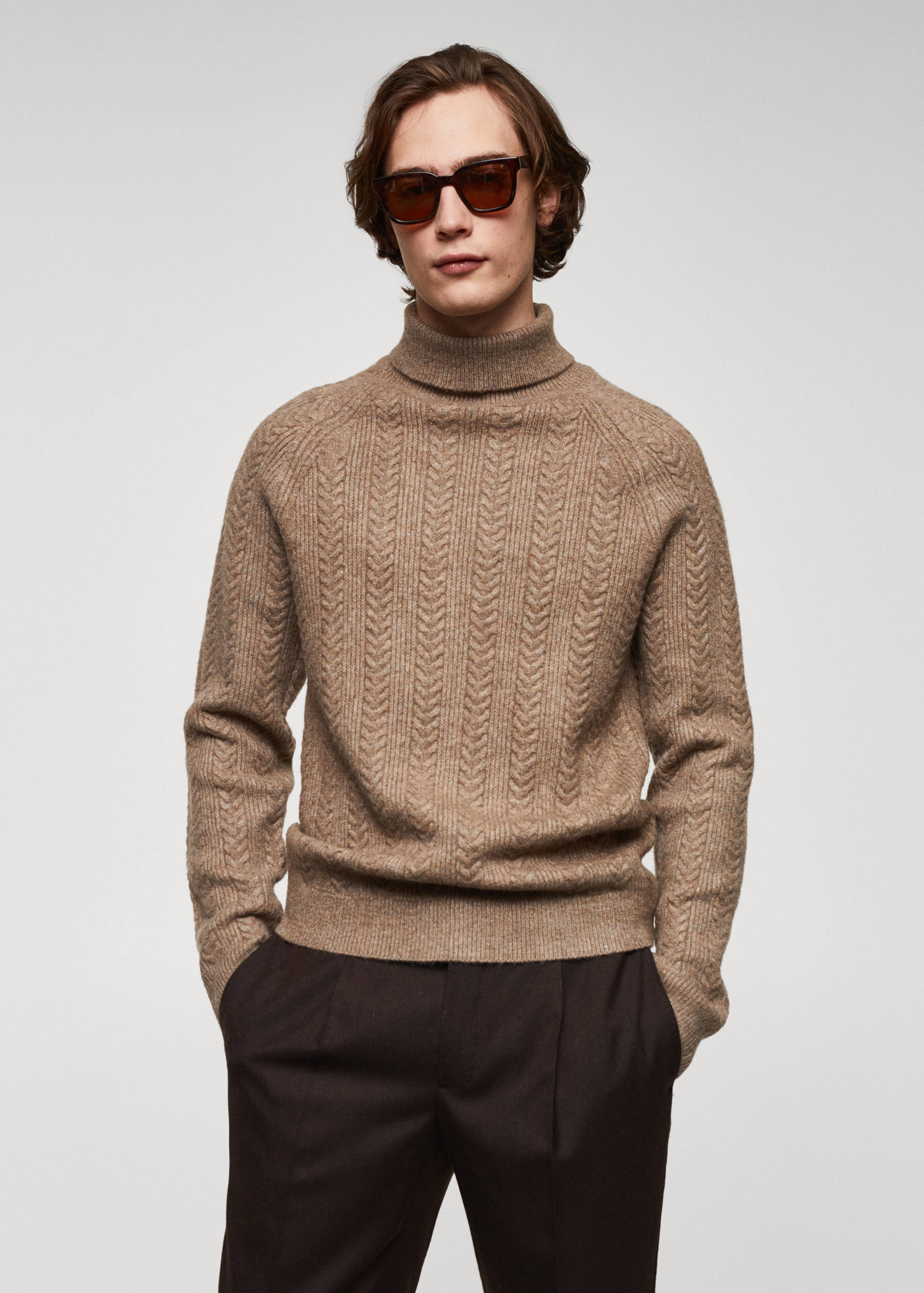 Twisted turtleneck sweater - Medium plane