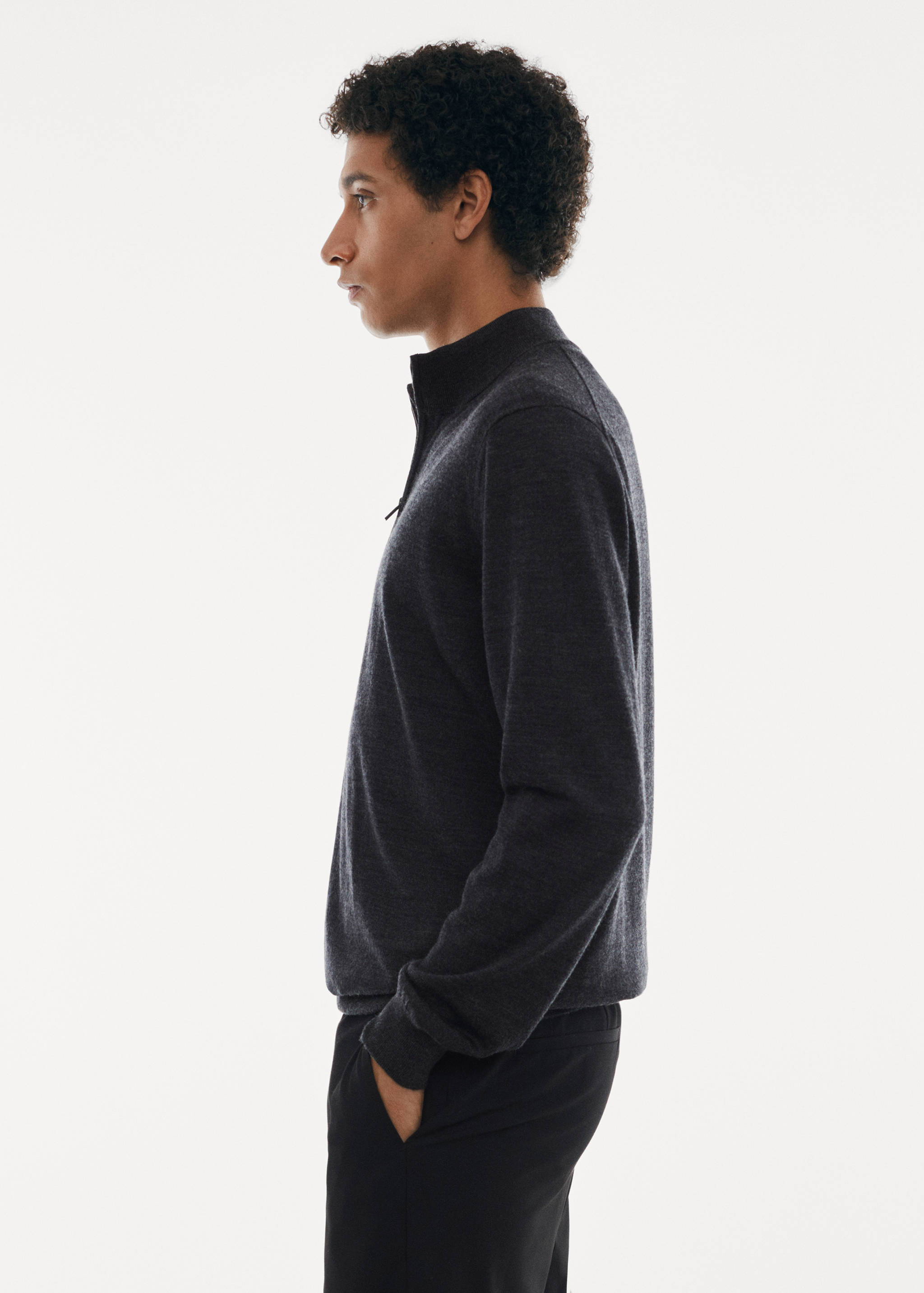 Pullover aus 100 % Merinowolle mit Zip-Kragen - Detail des Artikels 2