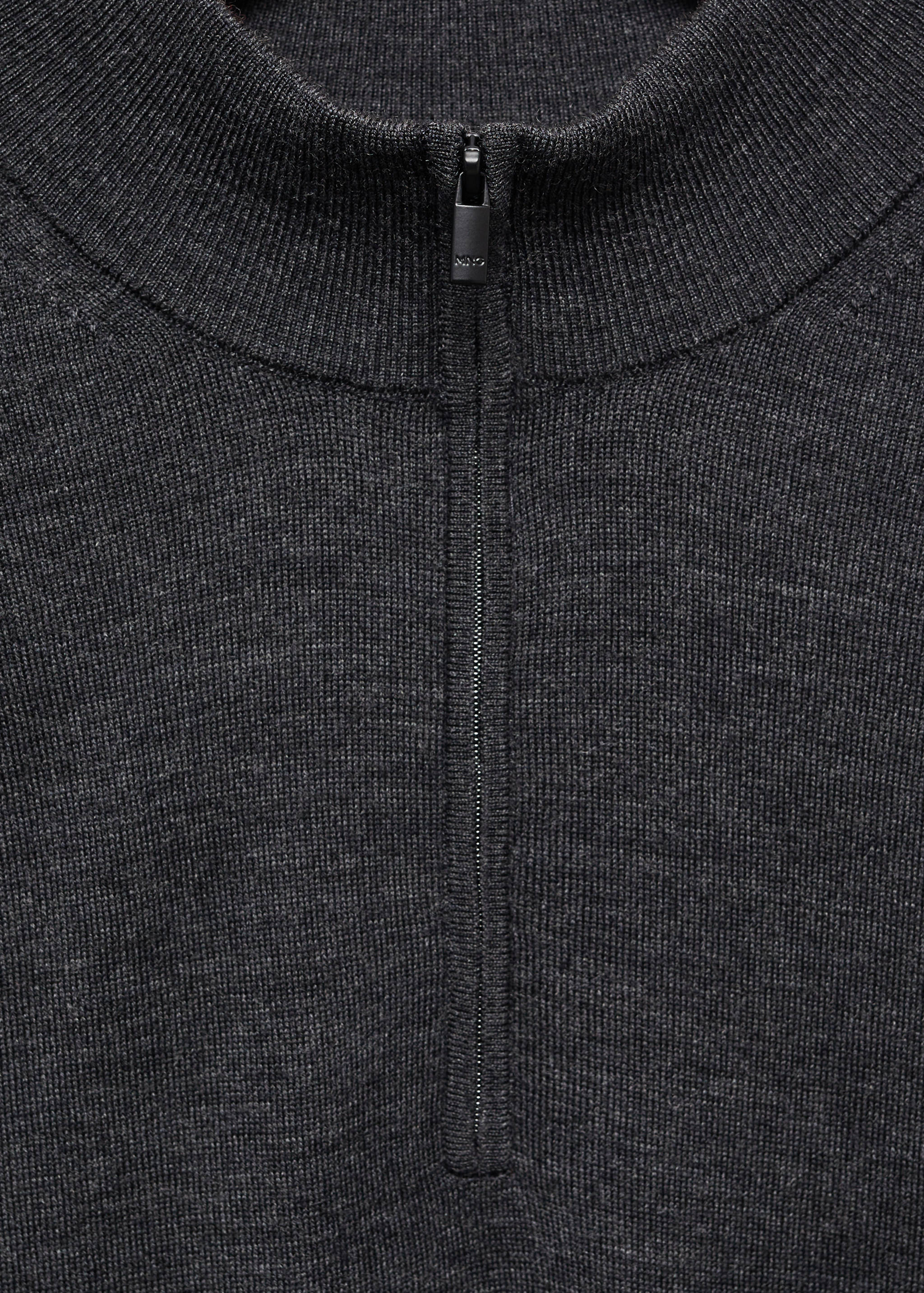 Pullover aus 100 % Merinowolle mit Zip-Kragen - Detail des Artikels 8