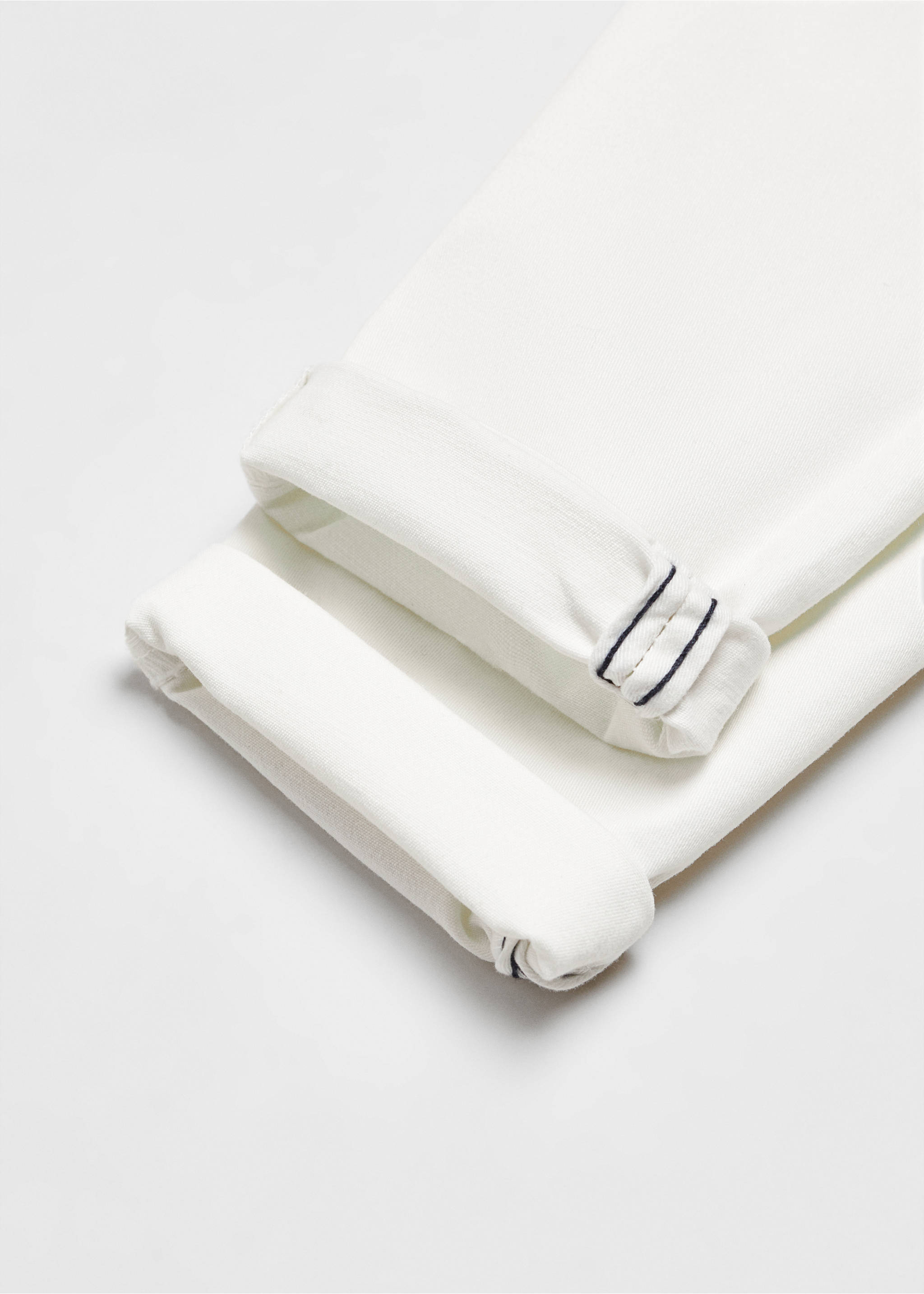 Cotton chinos - Details of the article 0, White. Ref: 67010661-00.