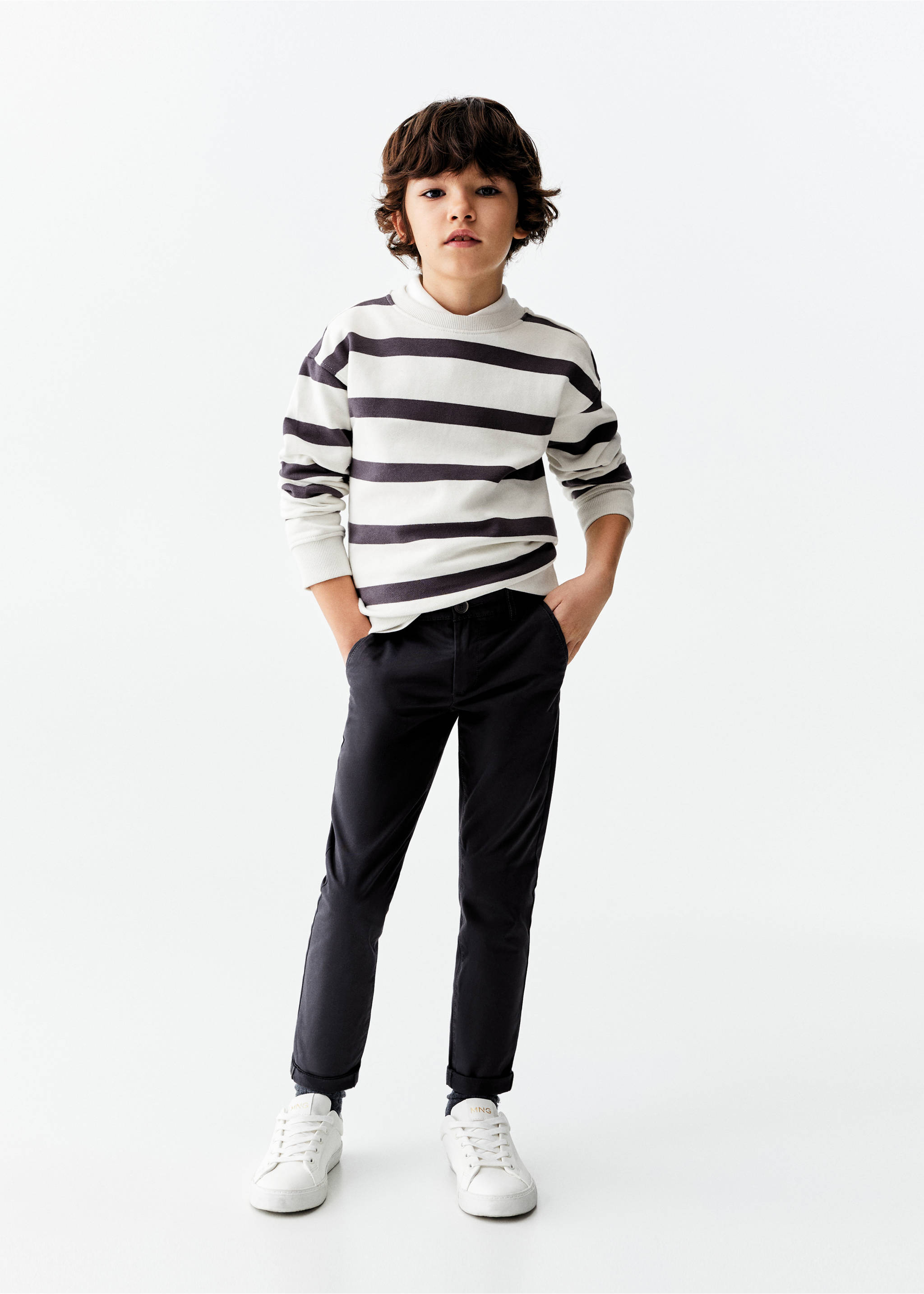 Cotton chinos - General plane, Medium Grey. Ref: 67010662-00.