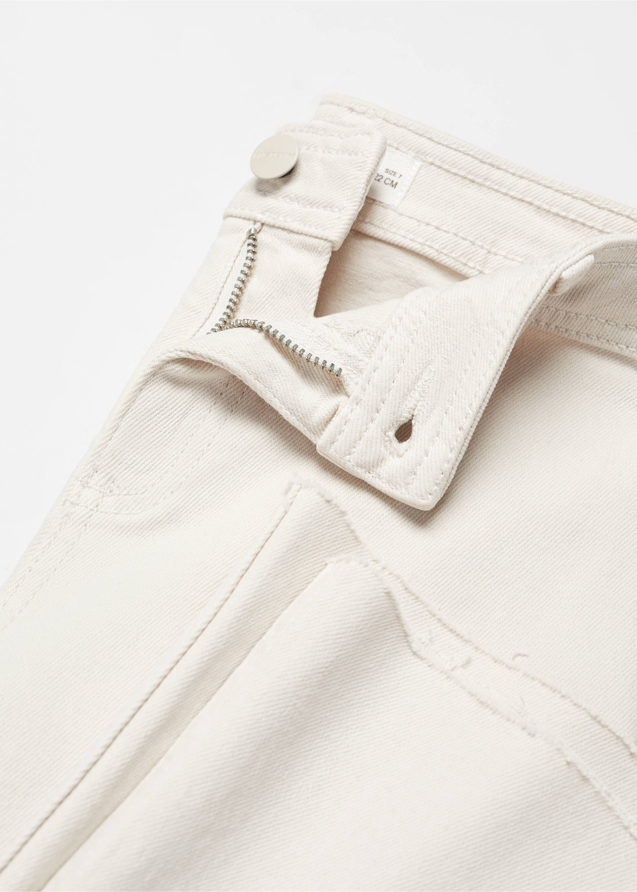 Frayed hem culotte jeans - Details of the article 8, Light/Pastel Grey. Ref: 67010676-00.