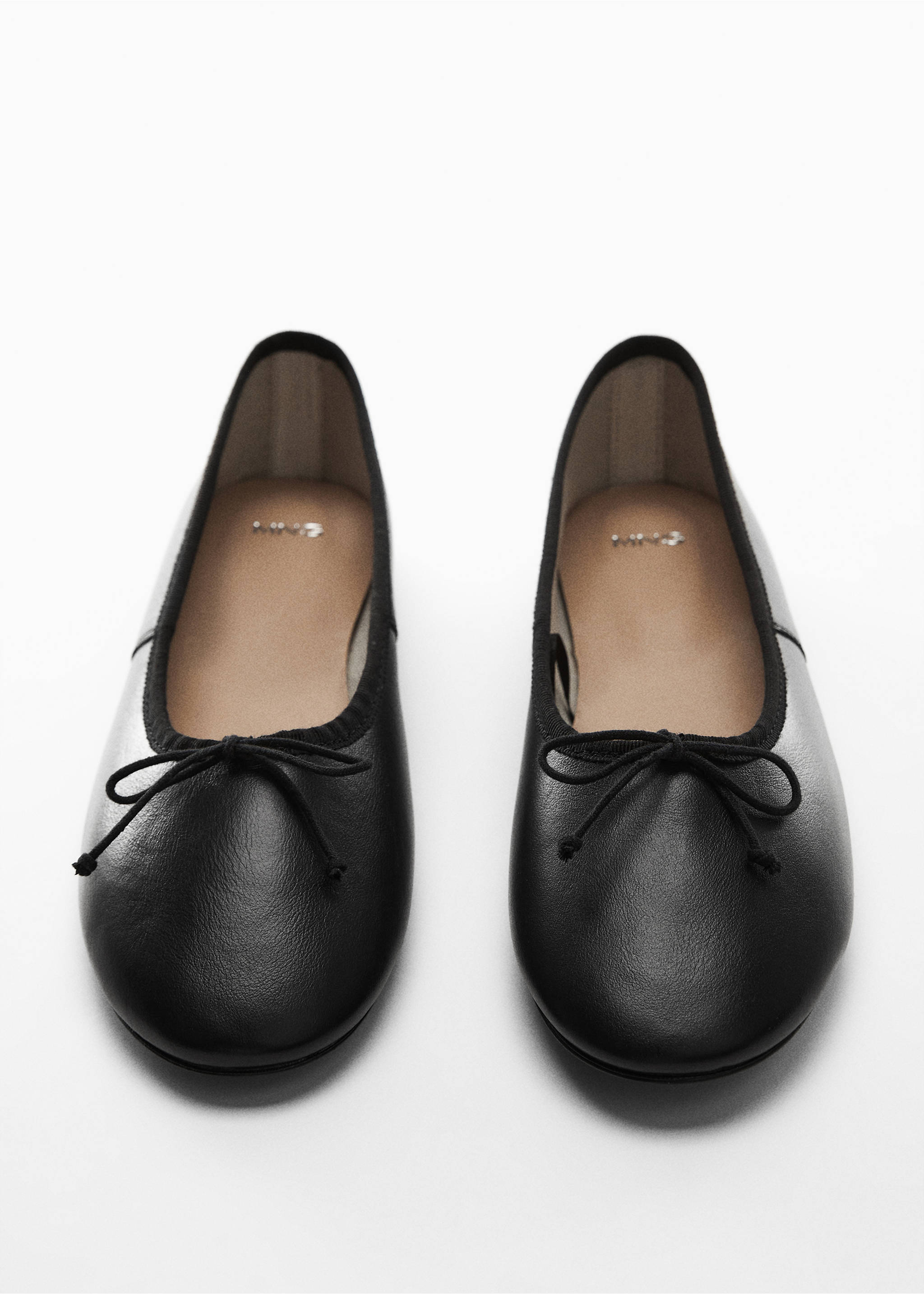 Leather ballet flats with bow - Details of the article 5, Black. Ref: 67012536-00.